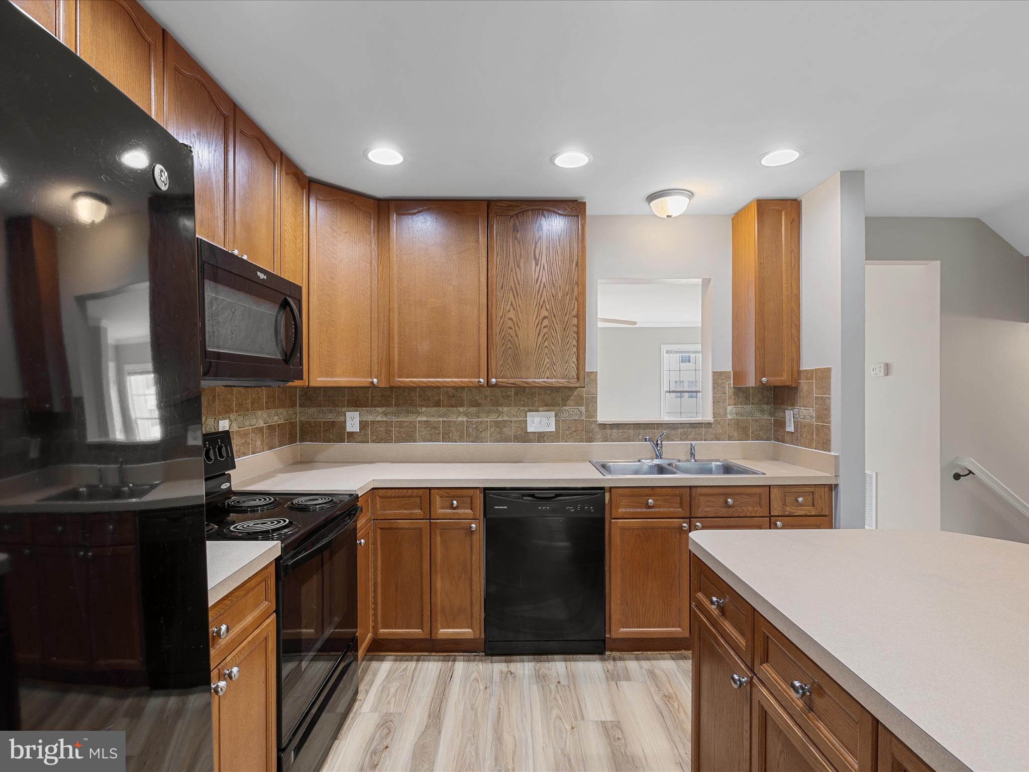 MANOR PARK - Residential