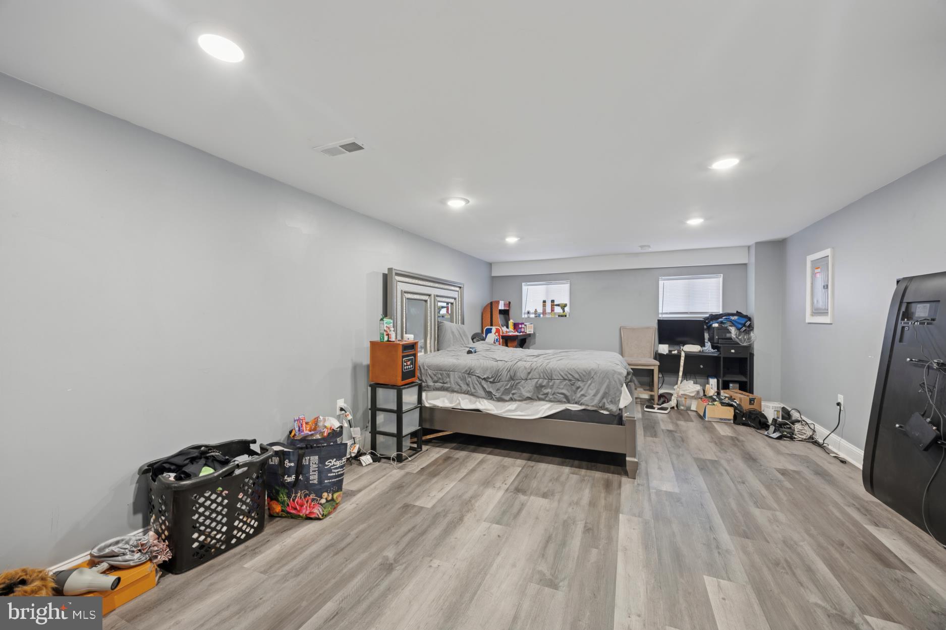 NORTHWOOD - Residential