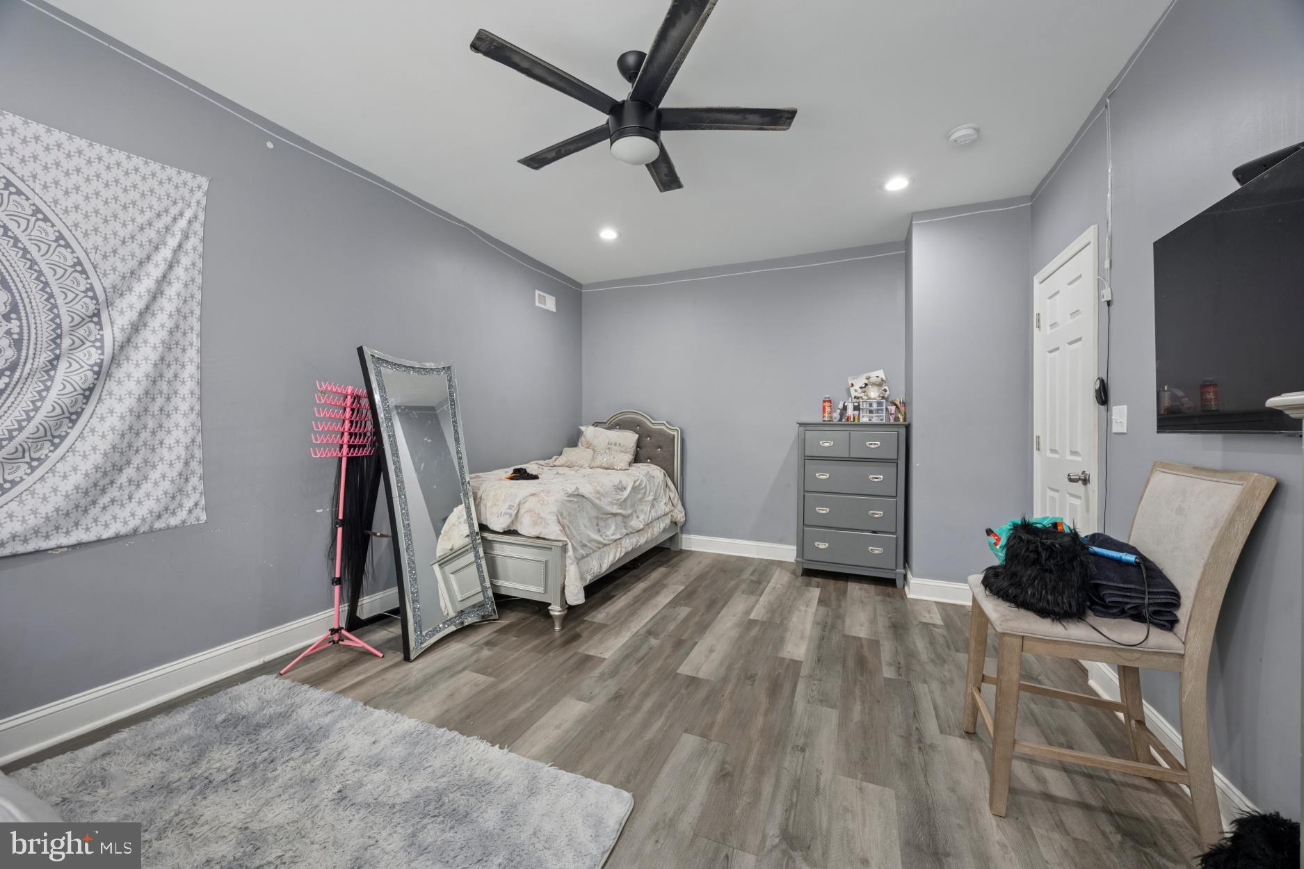 NORTHWOOD - Residential