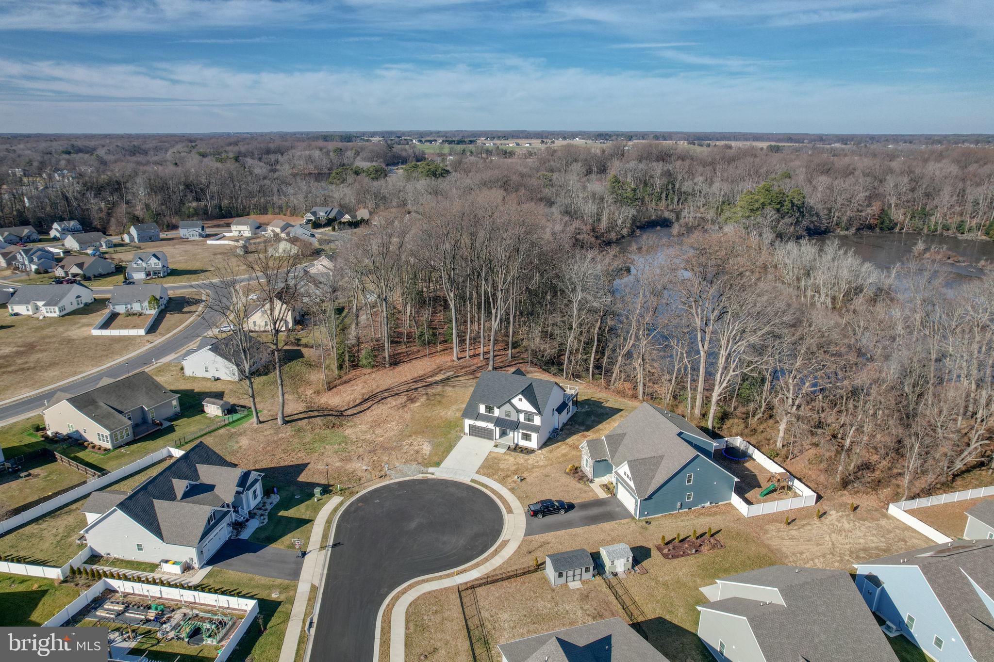 COURSEYS POINT - Residential