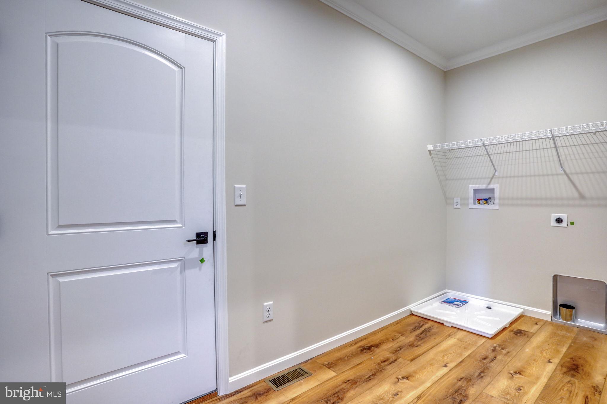 COURSEYS POINT - Residential