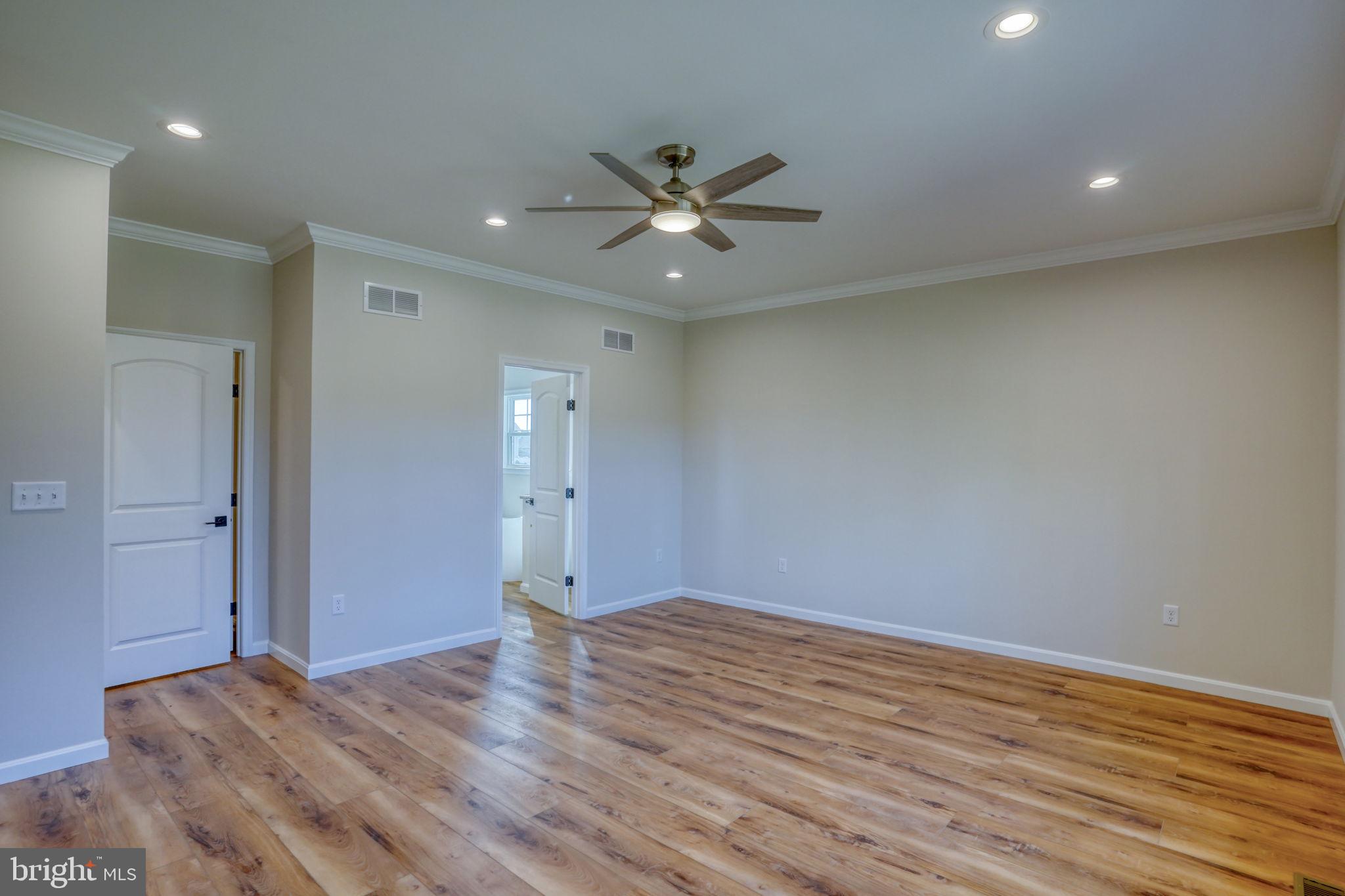 COURSEYS POINT - Residential