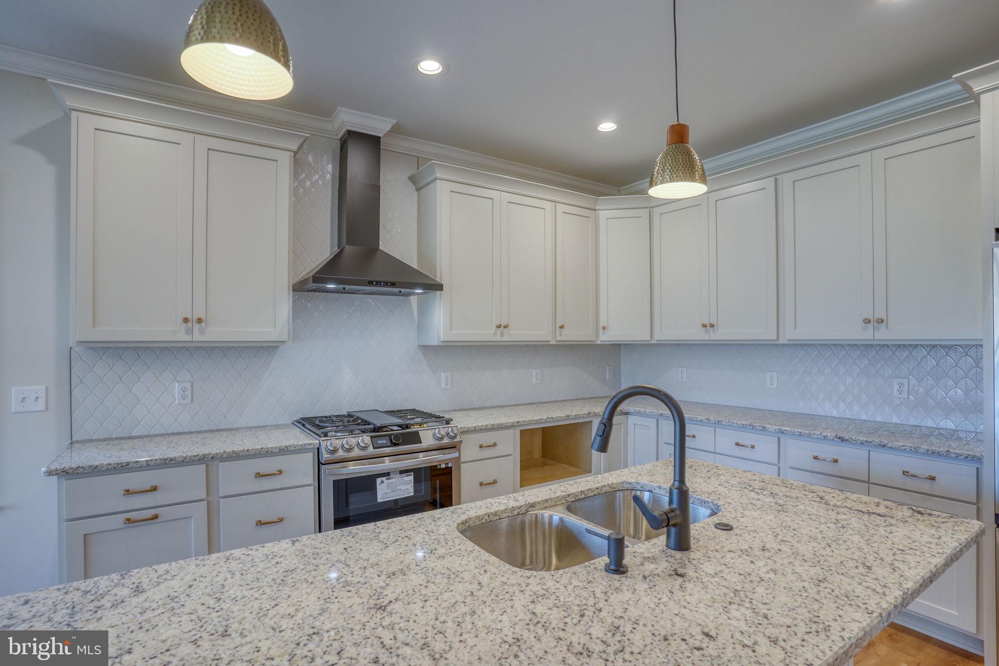 COURSEYS POINT - Residential