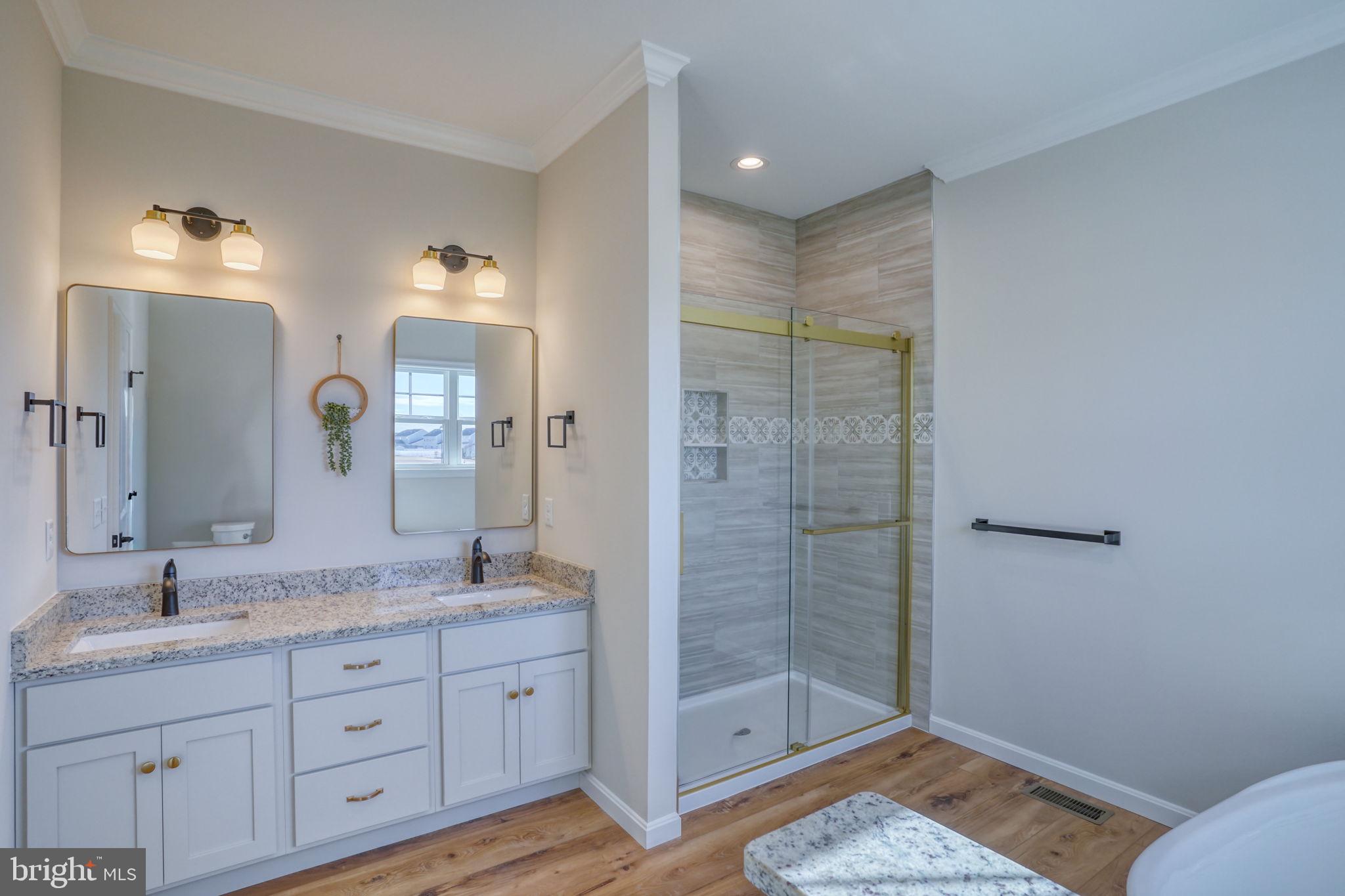 COURSEYS POINT - Residential