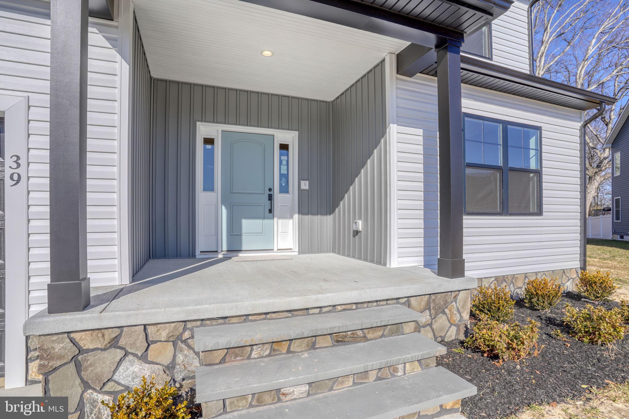 COURSEYS POINT - Residential