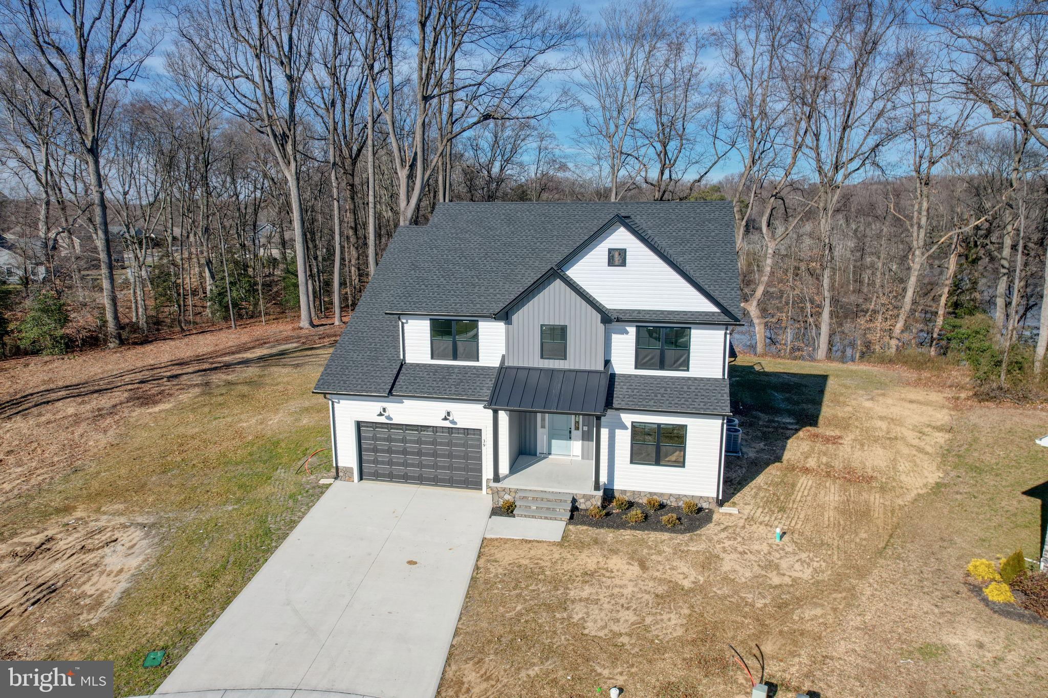 COURSEYS POINT - Residential