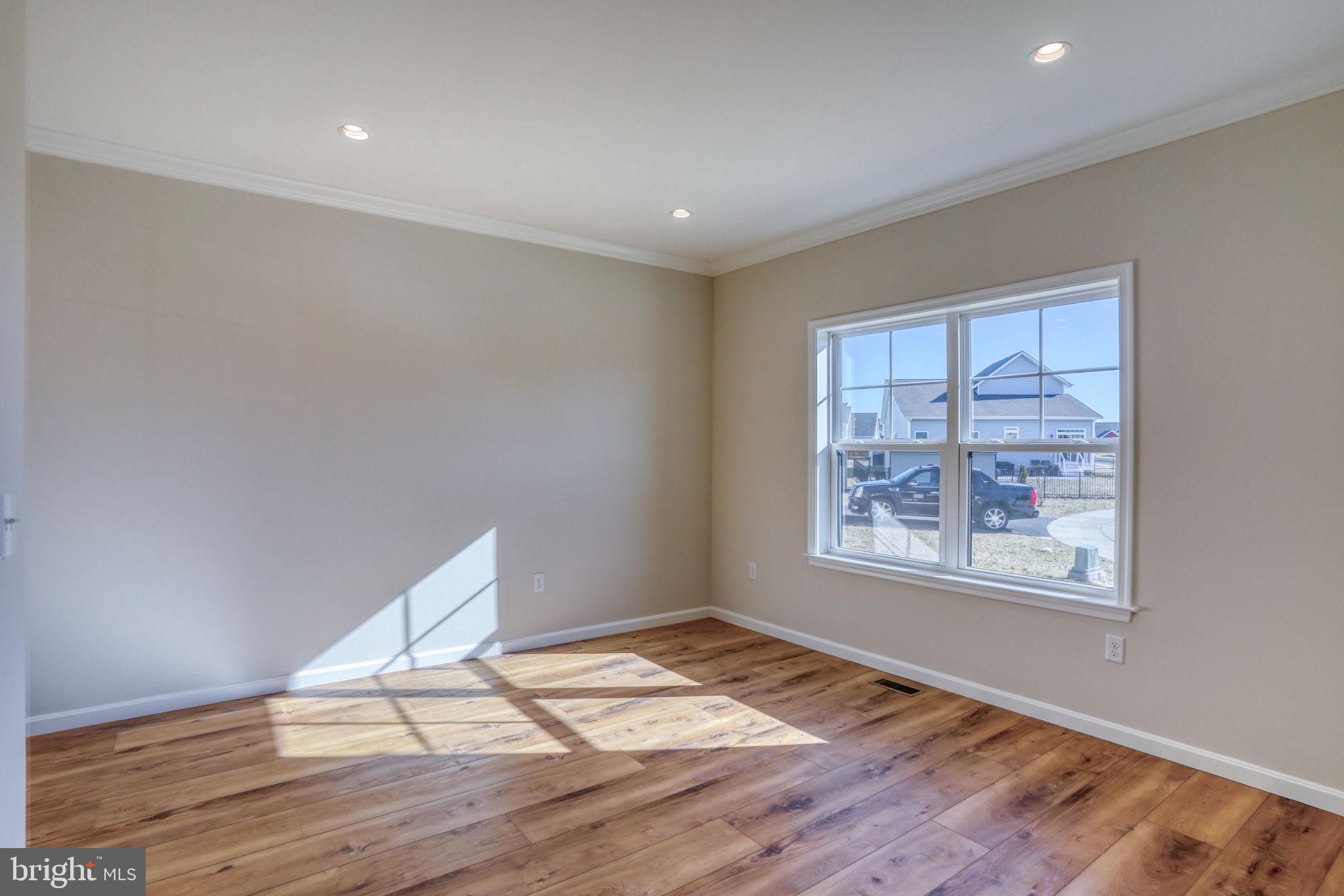 COURSEYS POINT - Residential