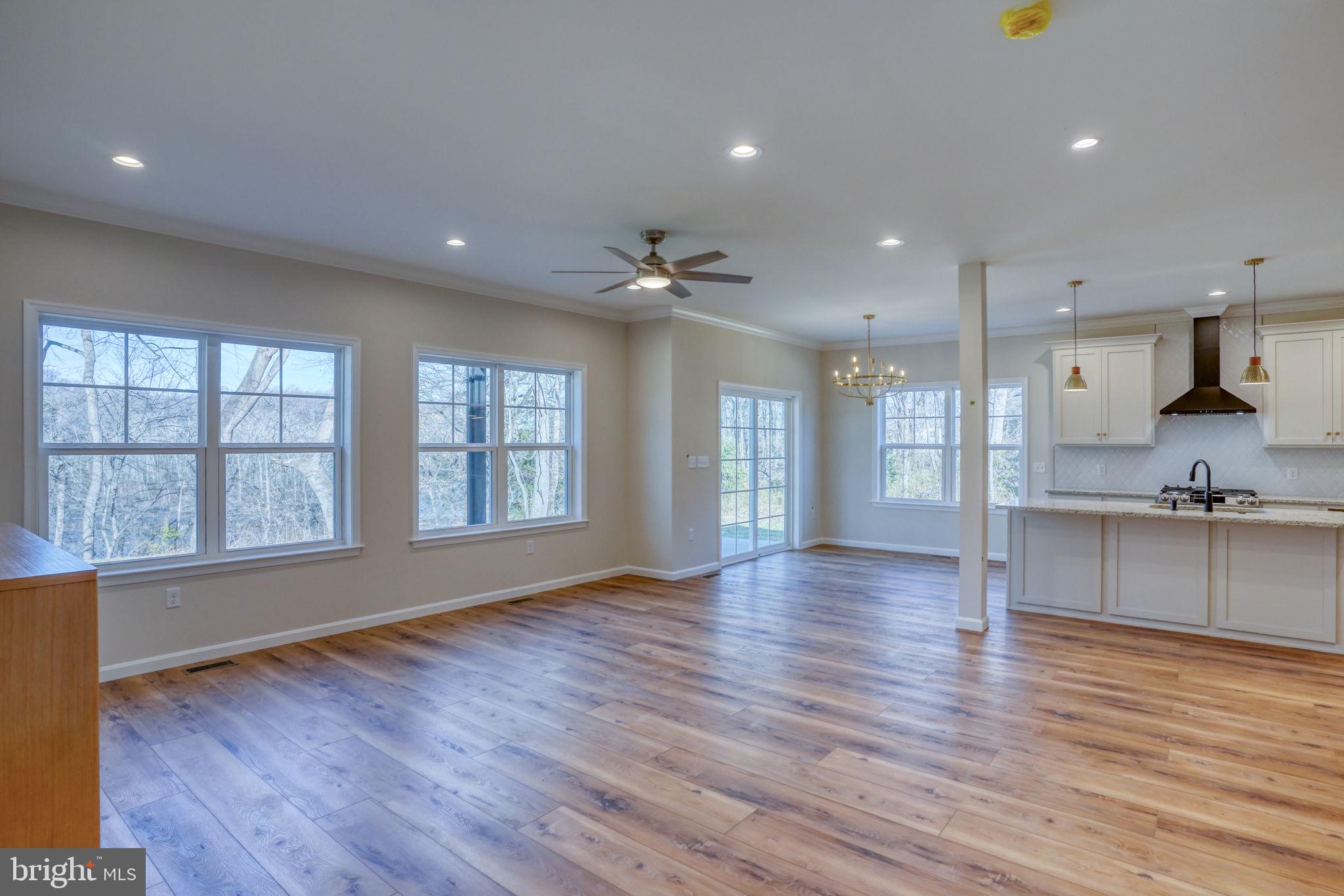 COURSEYS POINT - Residential