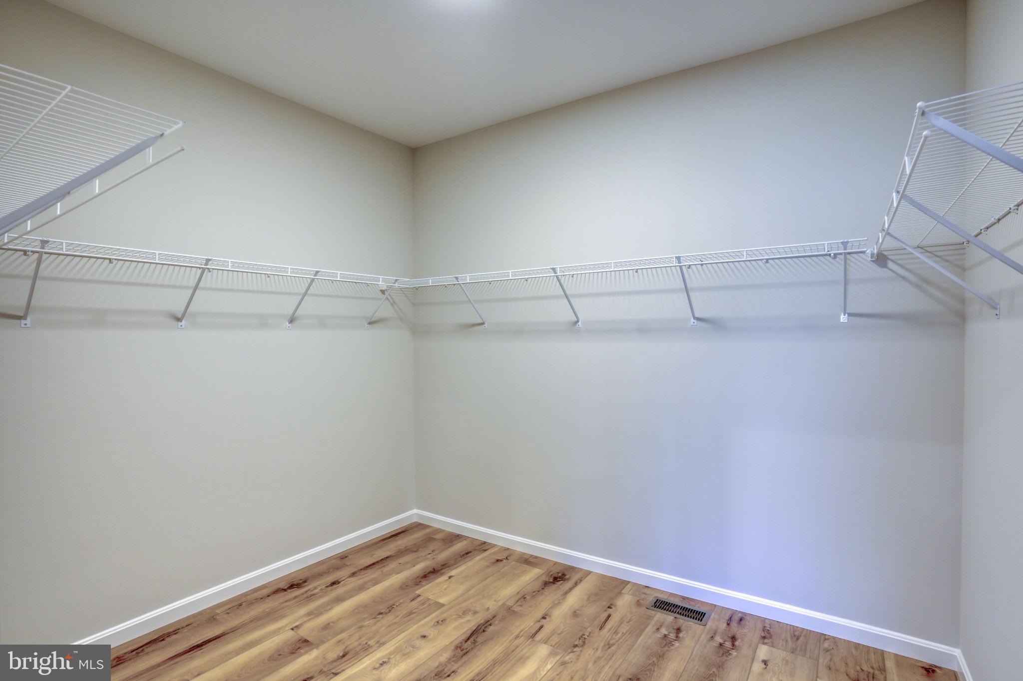 COURSEYS POINT - Residential