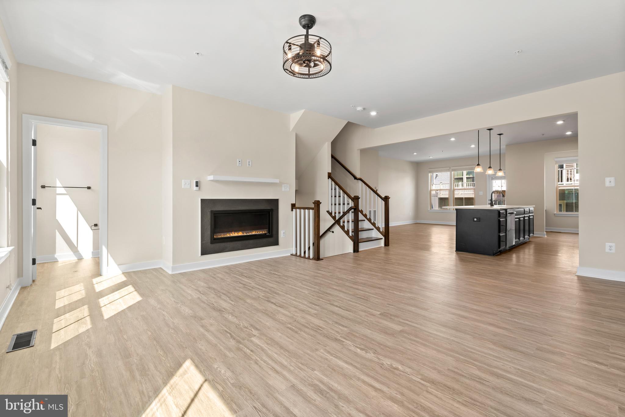 HARRINGTON TERRACE - Residential