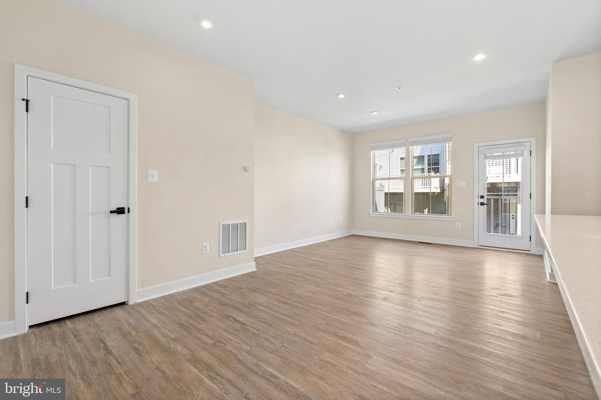 HARRINGTON TERRACE - Residential