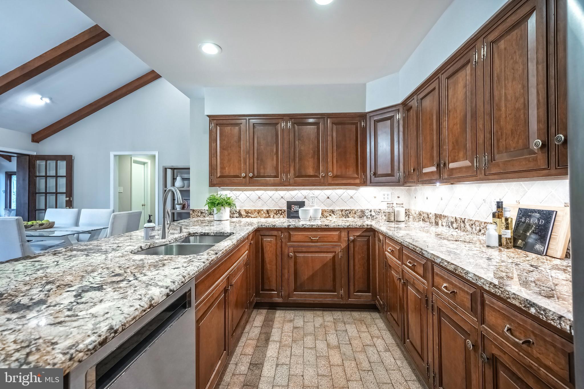 EVERMAY - Residential