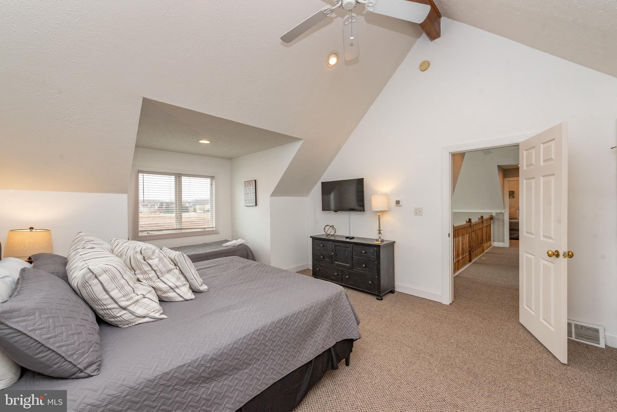 WATERFRONT GREENS - Residential