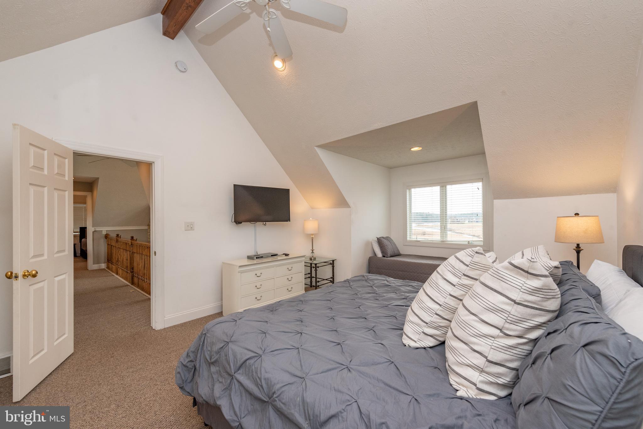 WATERFRONT GREENS - Residential