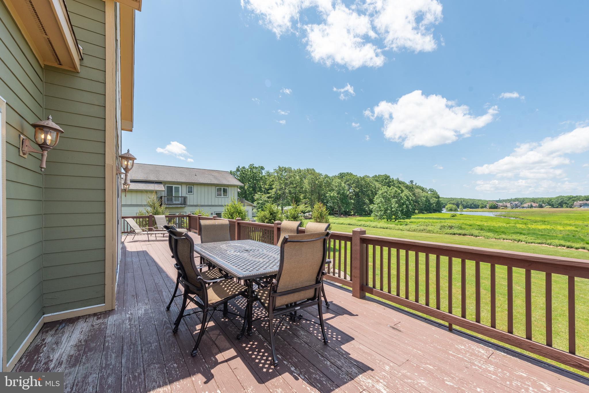 WATERFRONT GREENS - Residential