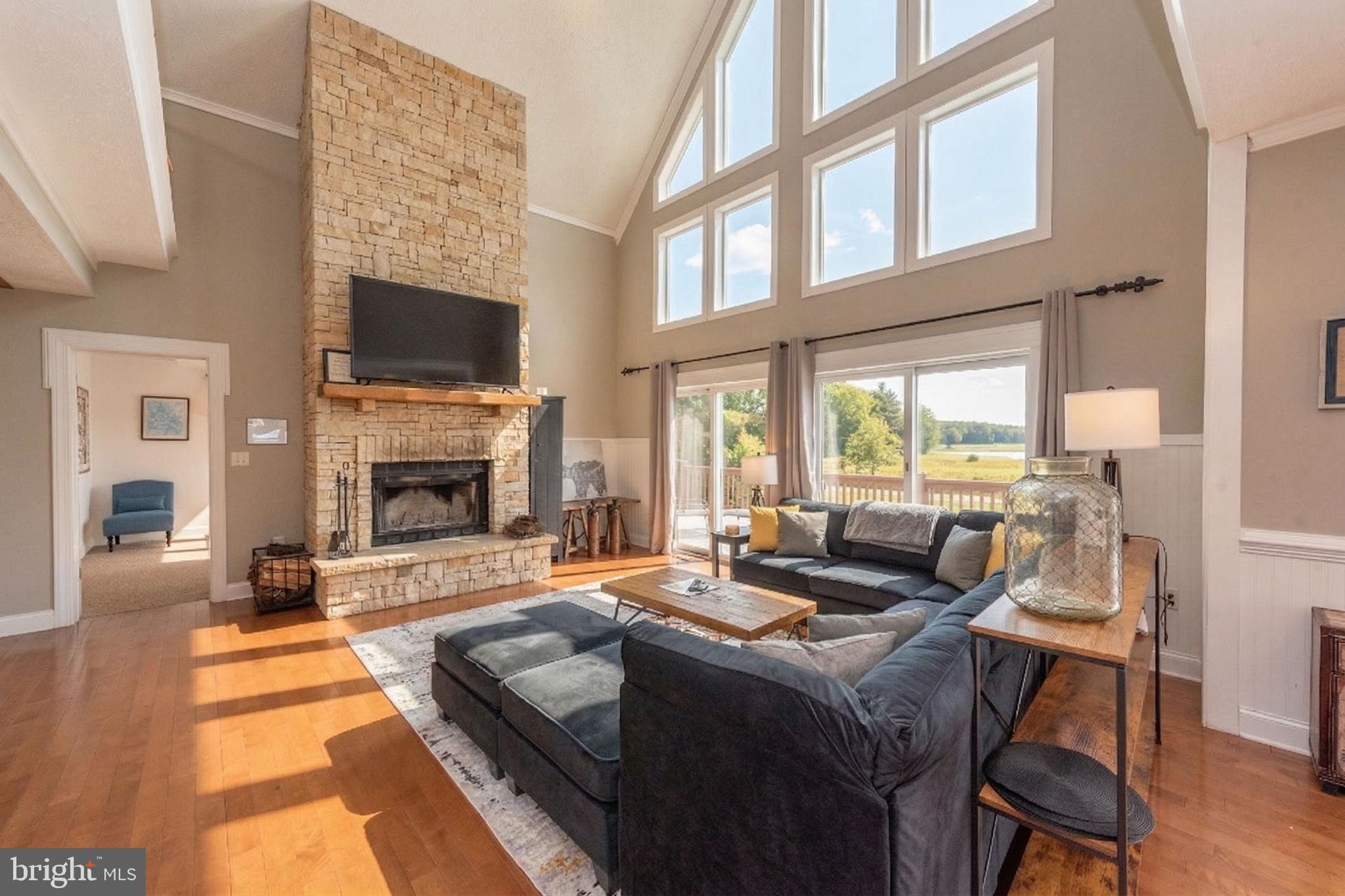 WATERFRONT GREENS - Residential