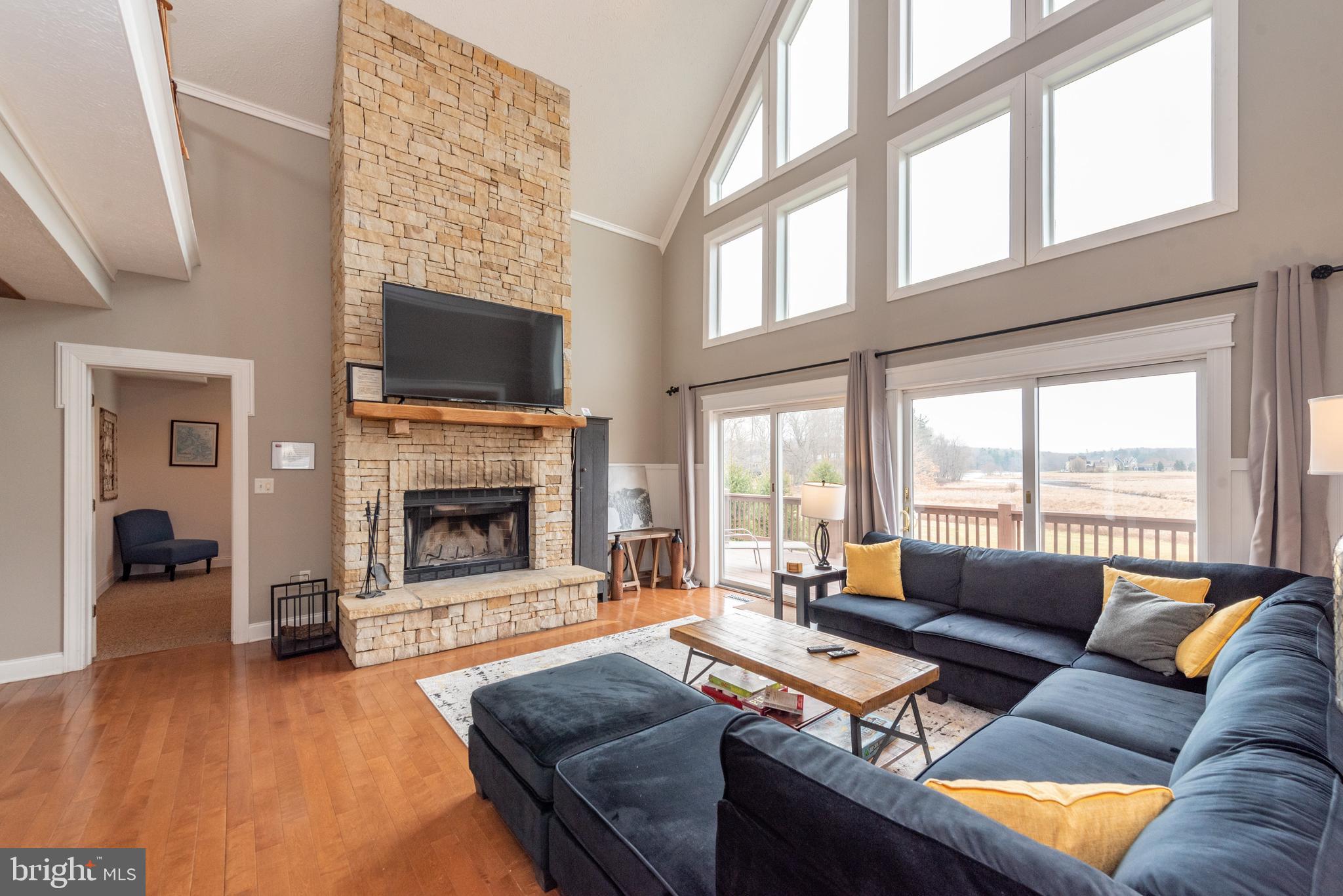 WATERFRONT GREENS - Residential