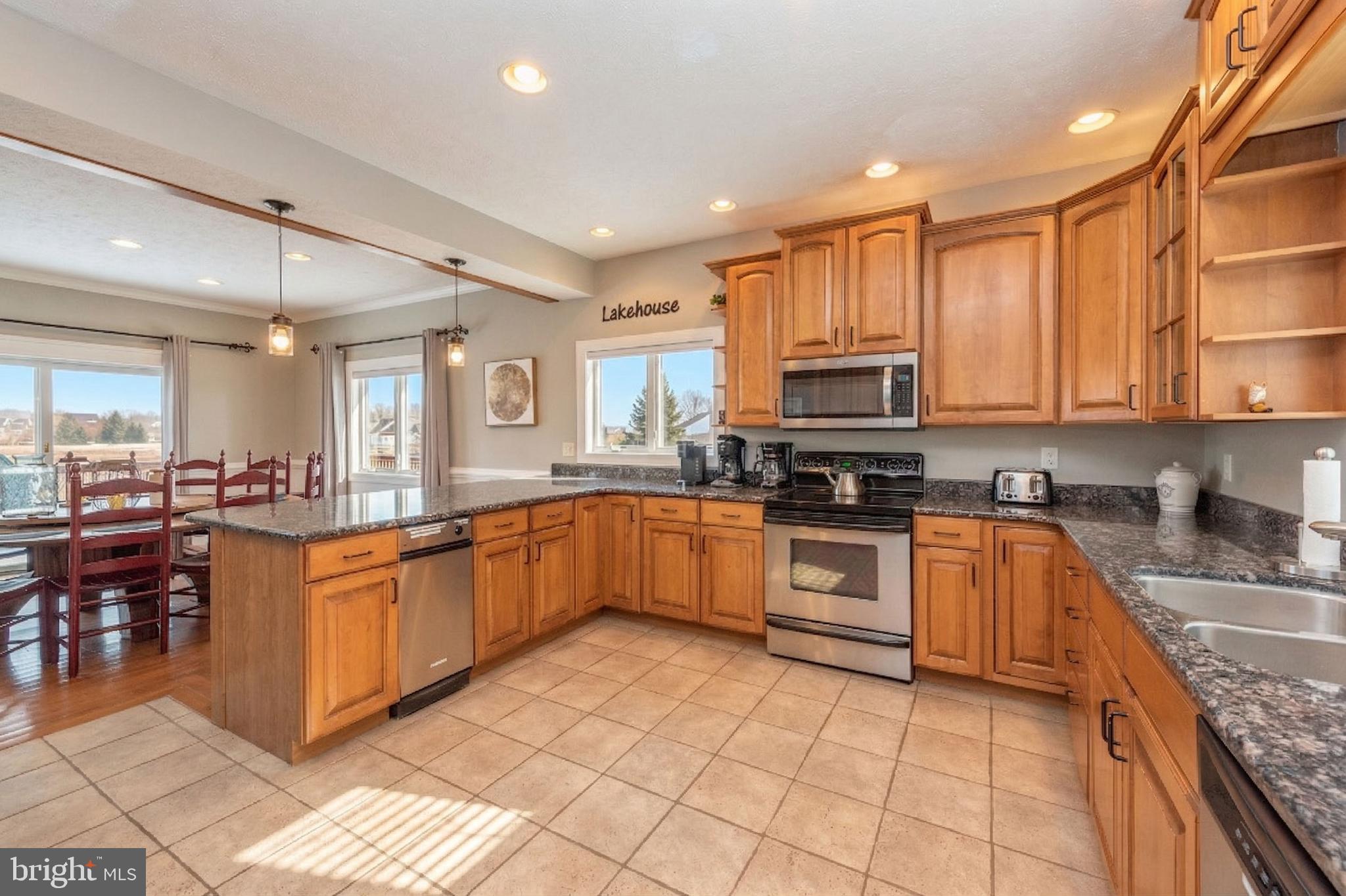 WATERFRONT GREENS - Residential