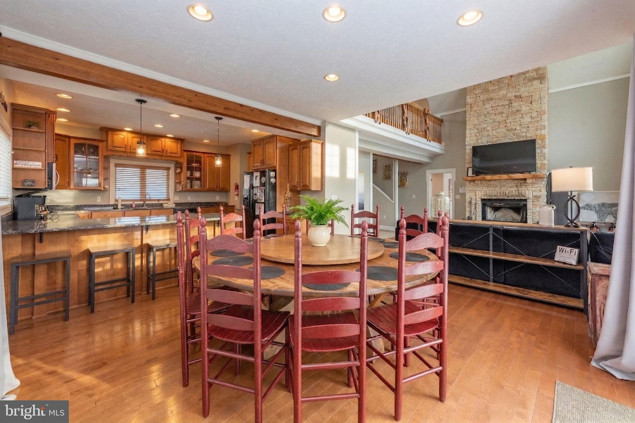 WATERFRONT GREENS - Residential