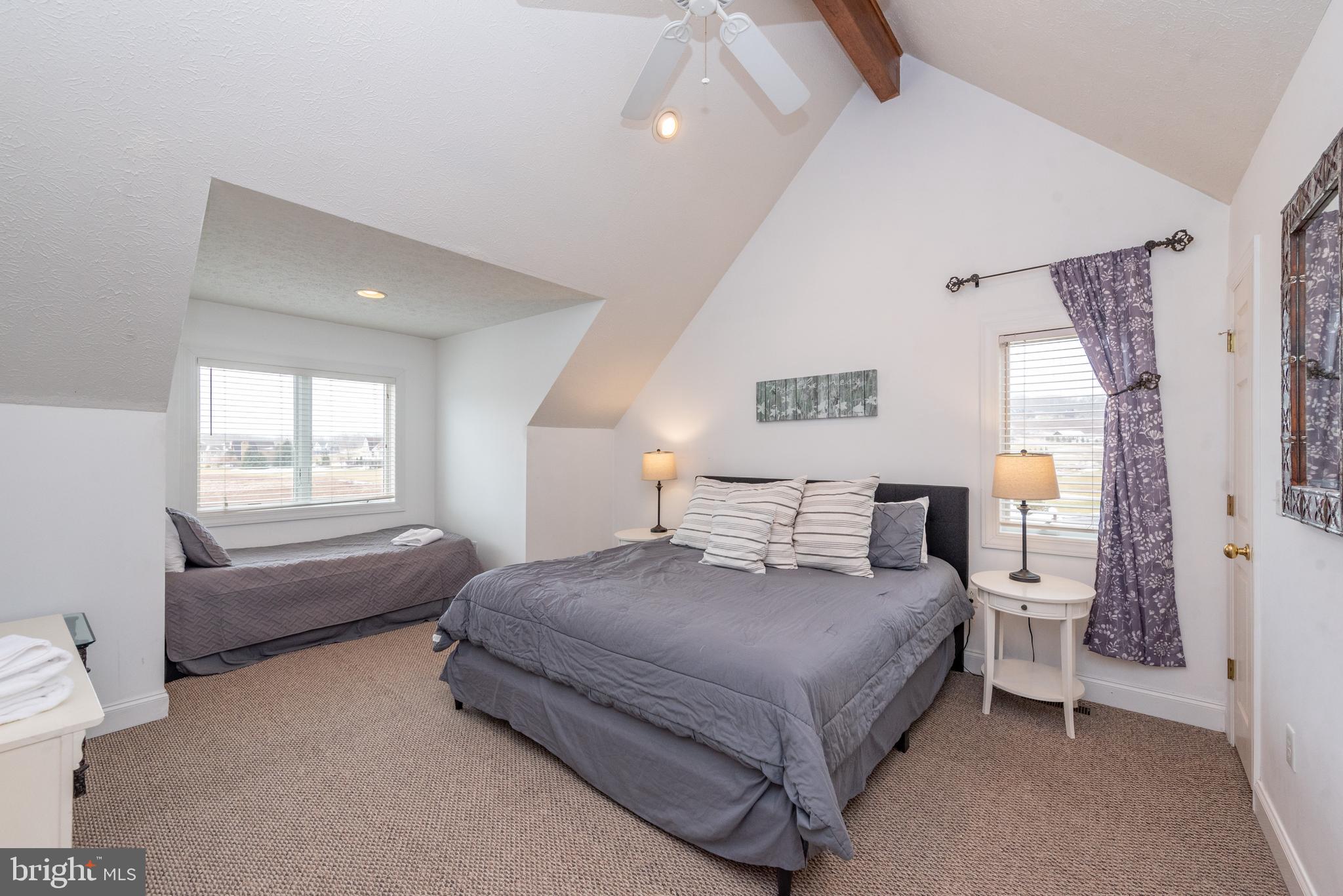 WATERFRONT GREENS - Residential