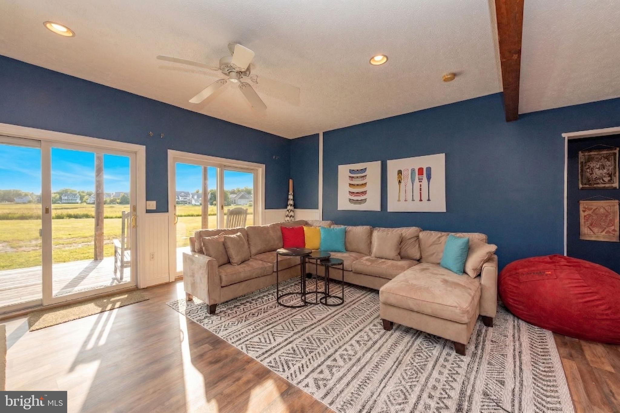 WATERFRONT GREENS - Residential