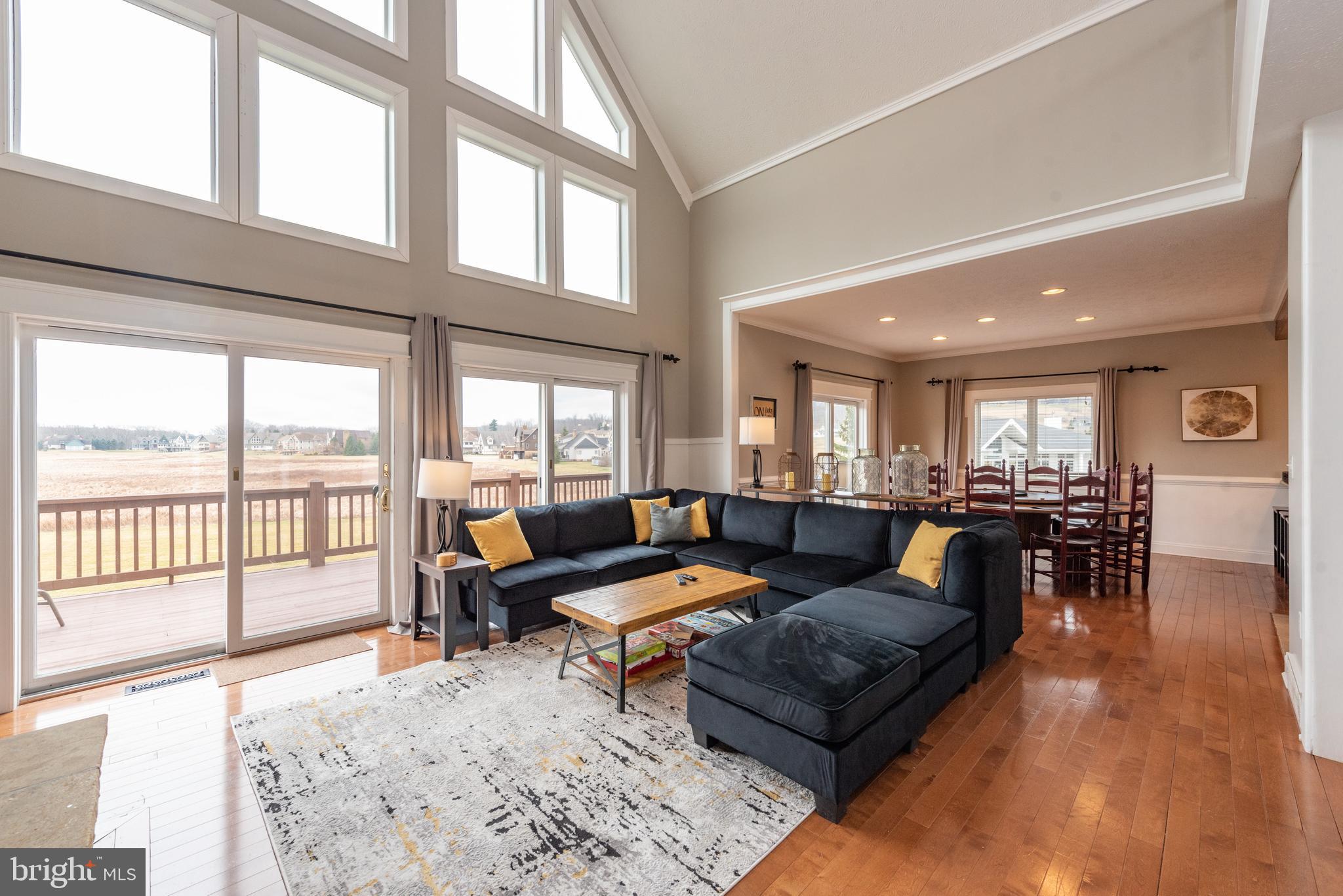 WATERFRONT GREENS - Residential