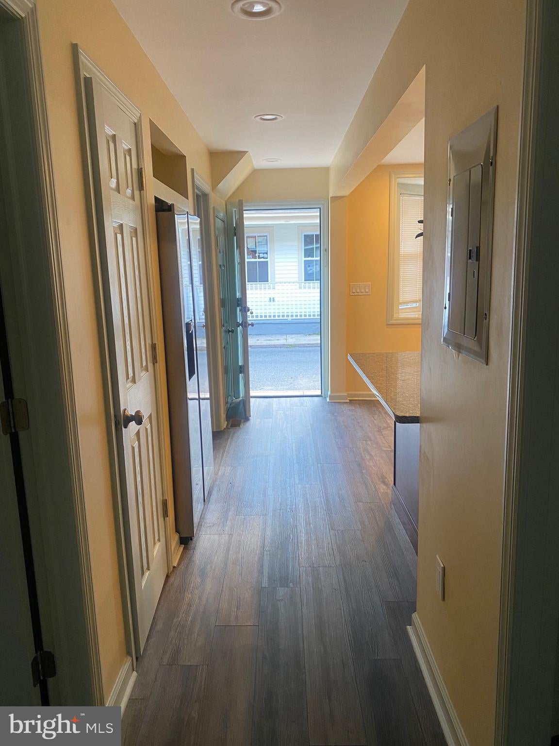401 LAWRENCE STREET A