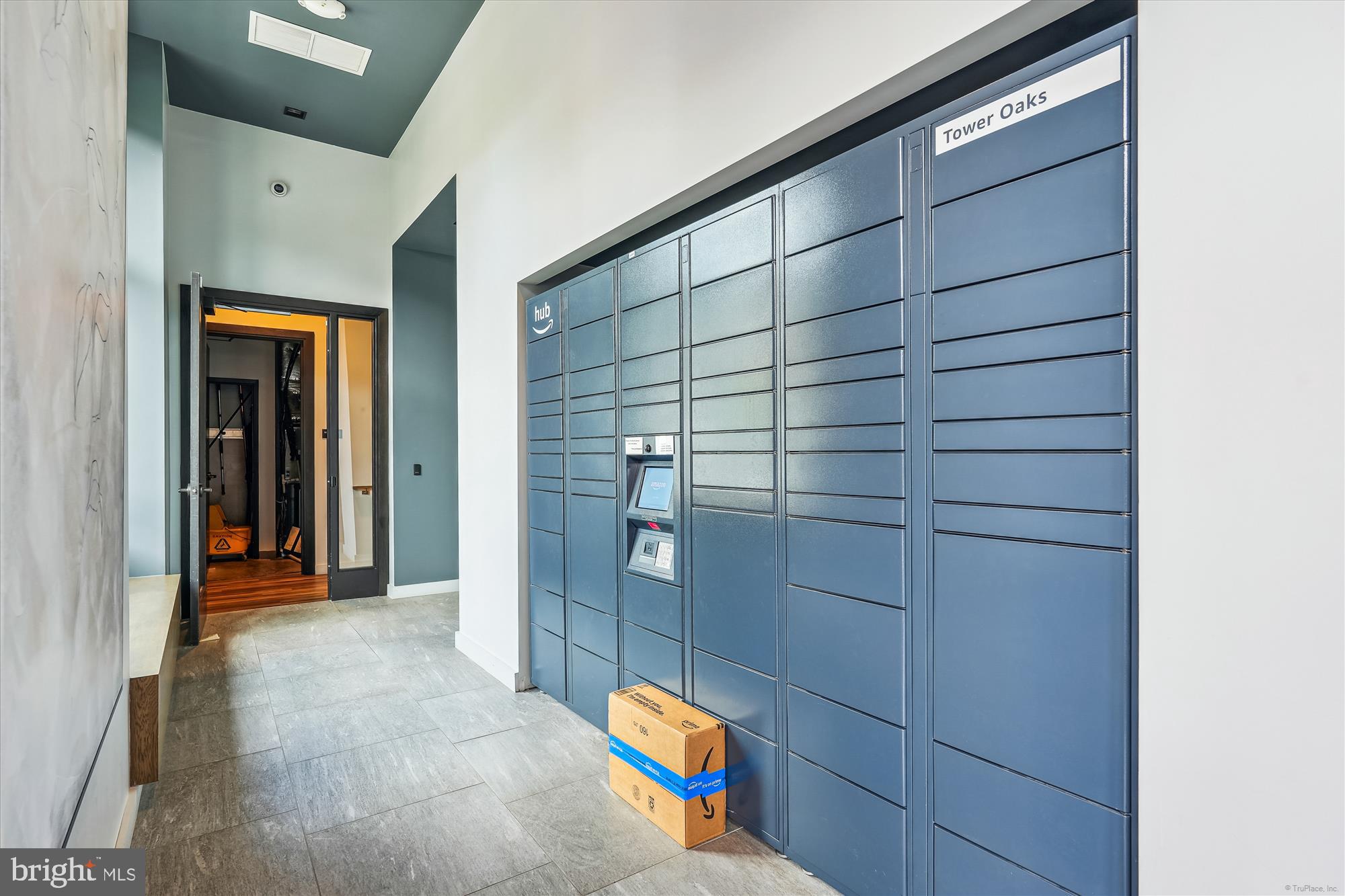 TOWER OAKS - Residential