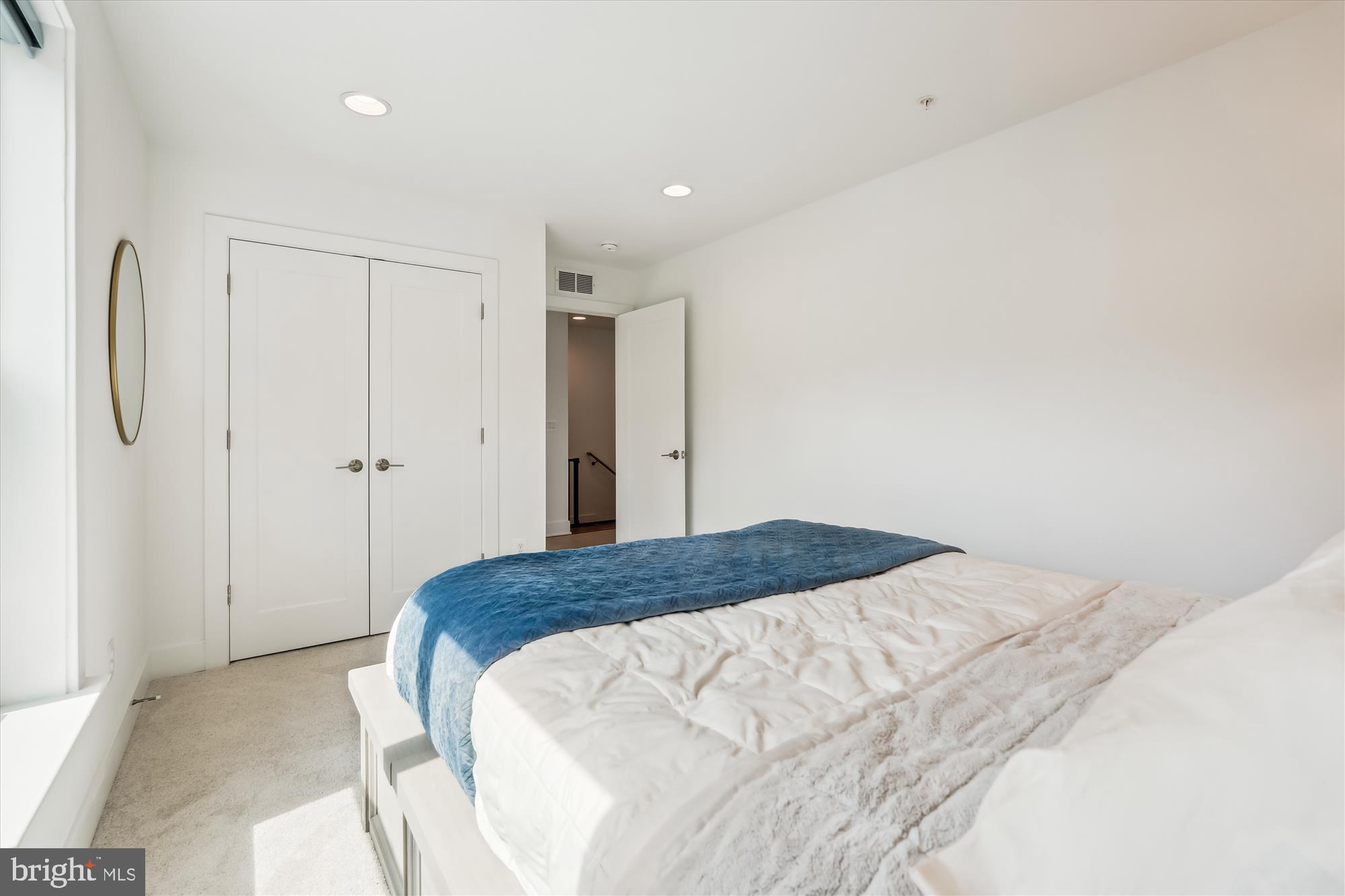 TOWER OAKS - Residential