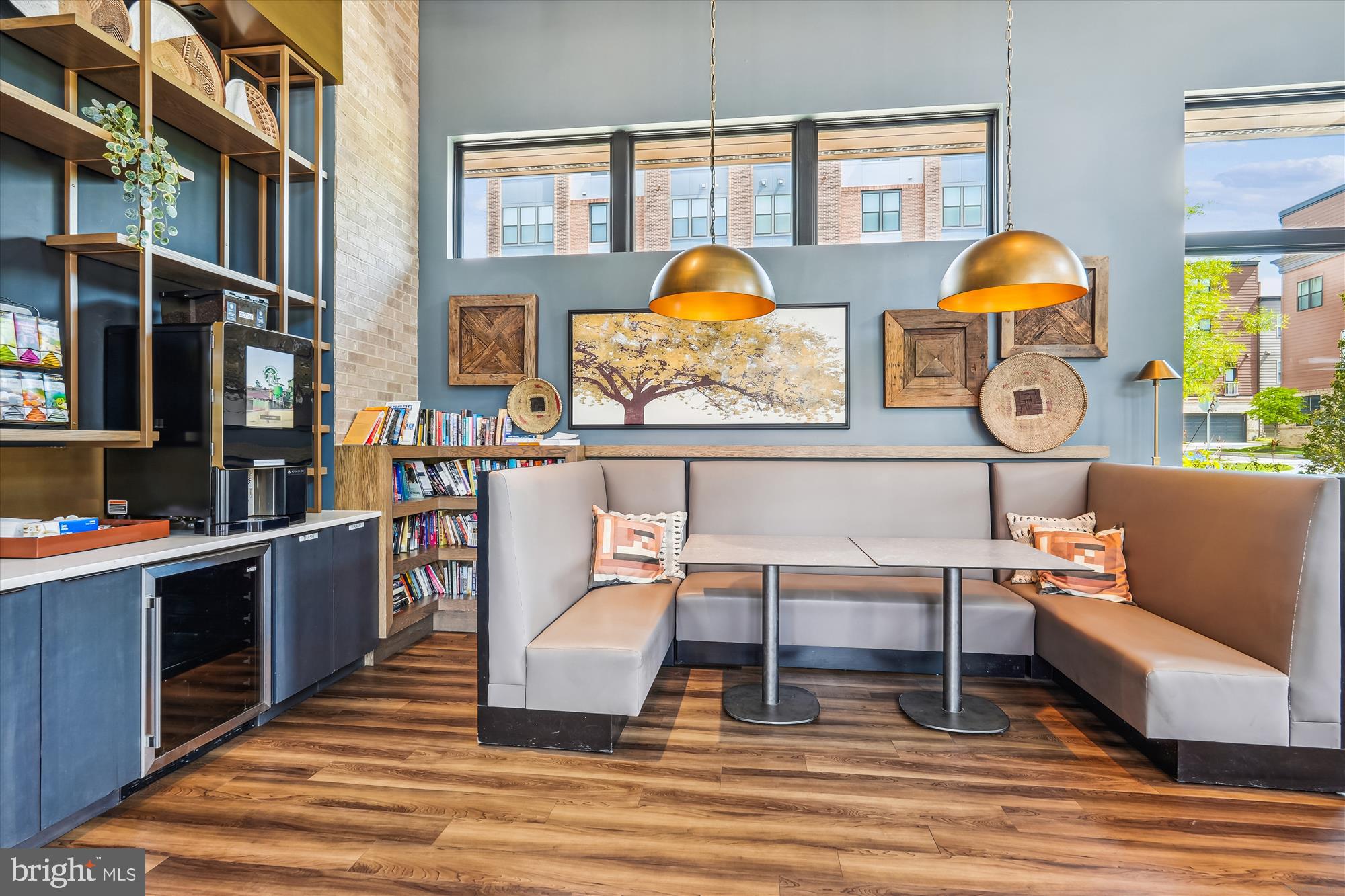 TOWER OAKS - Residential