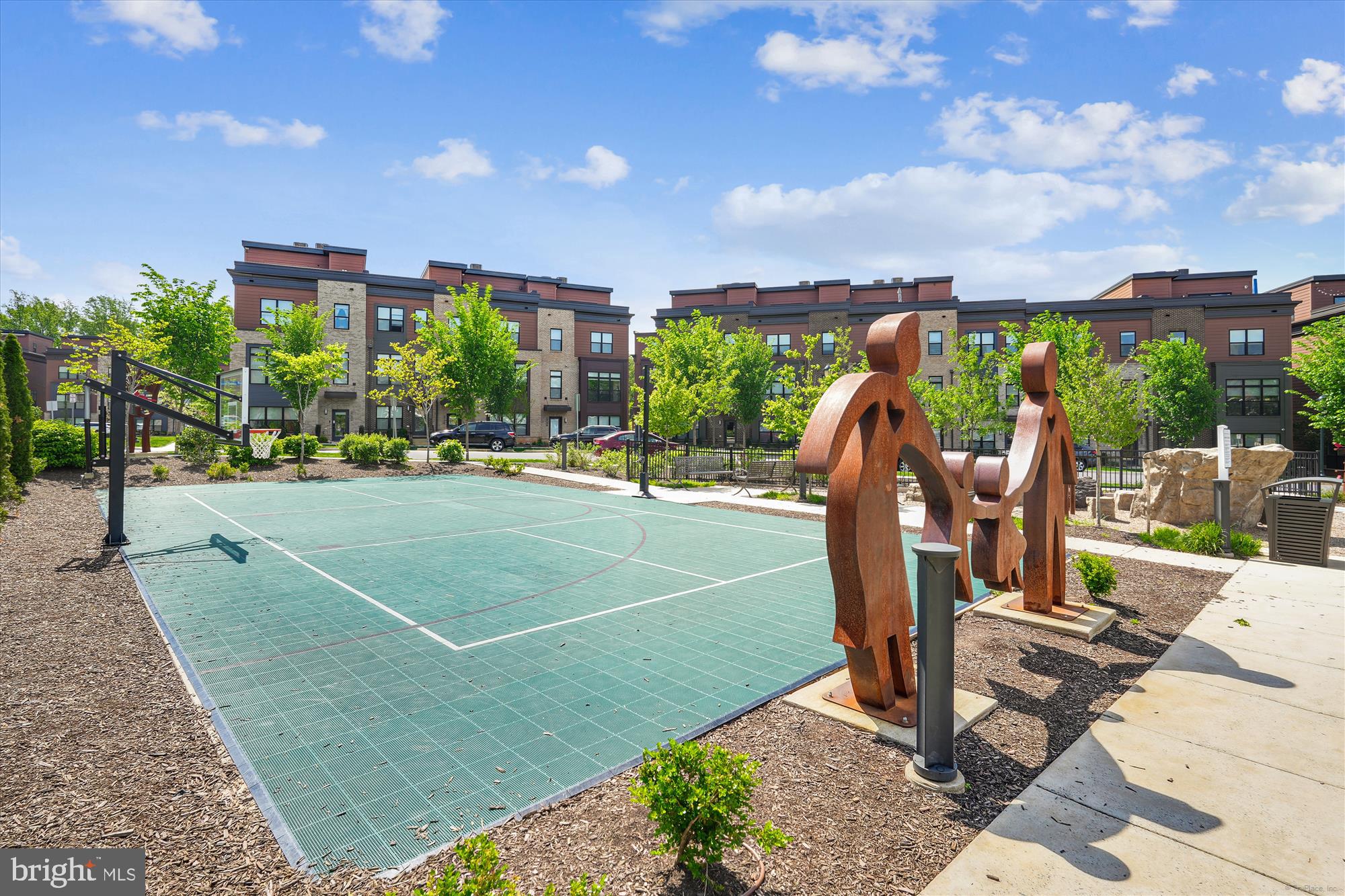 TOWER OAKS - Residential