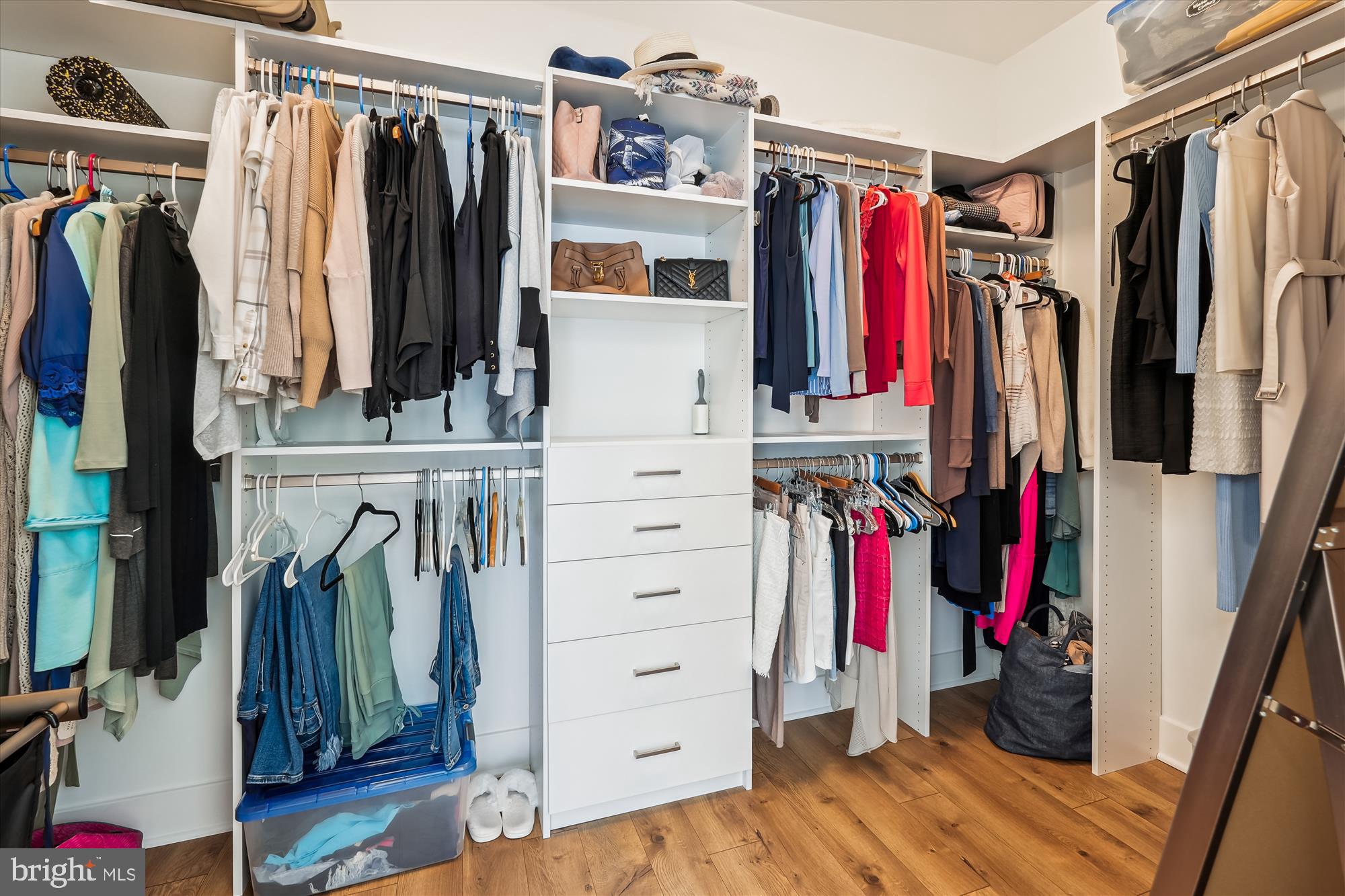 TOWER OAKS - Residential