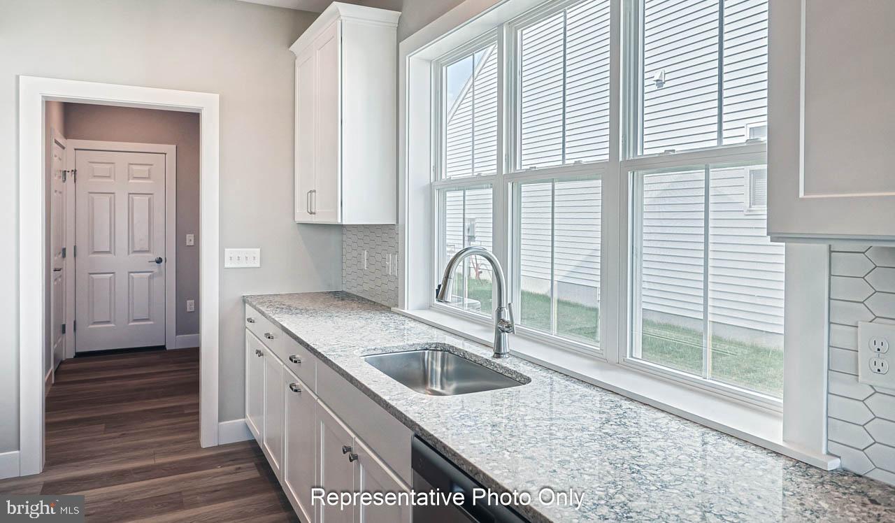 416 PINNACLE RIDGE DRIVE