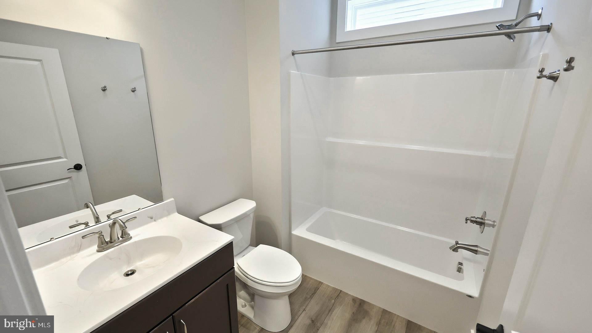 WINDING CREEK - Residential