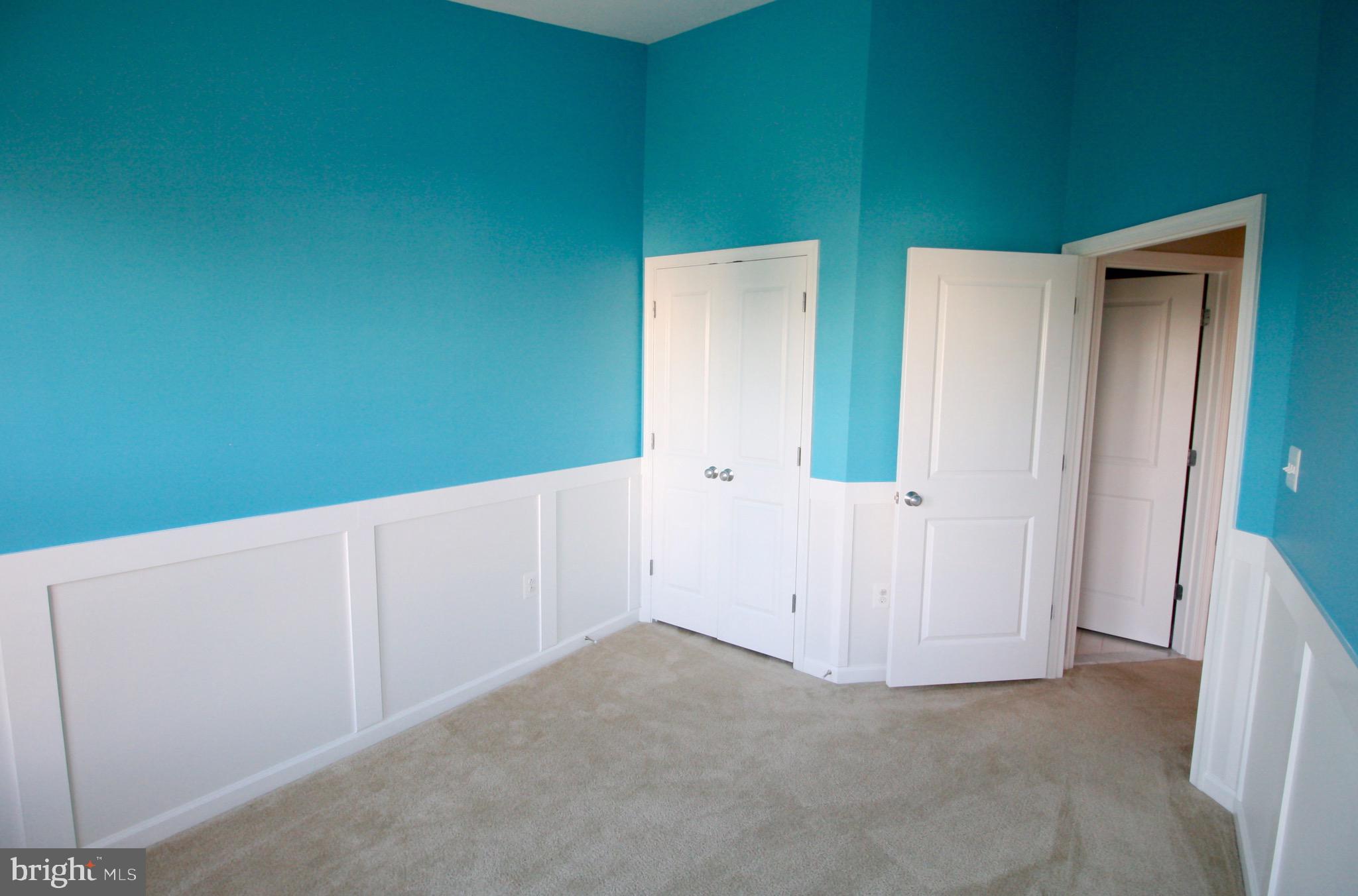 STRATSHIRE CROSSING - Residential Lease