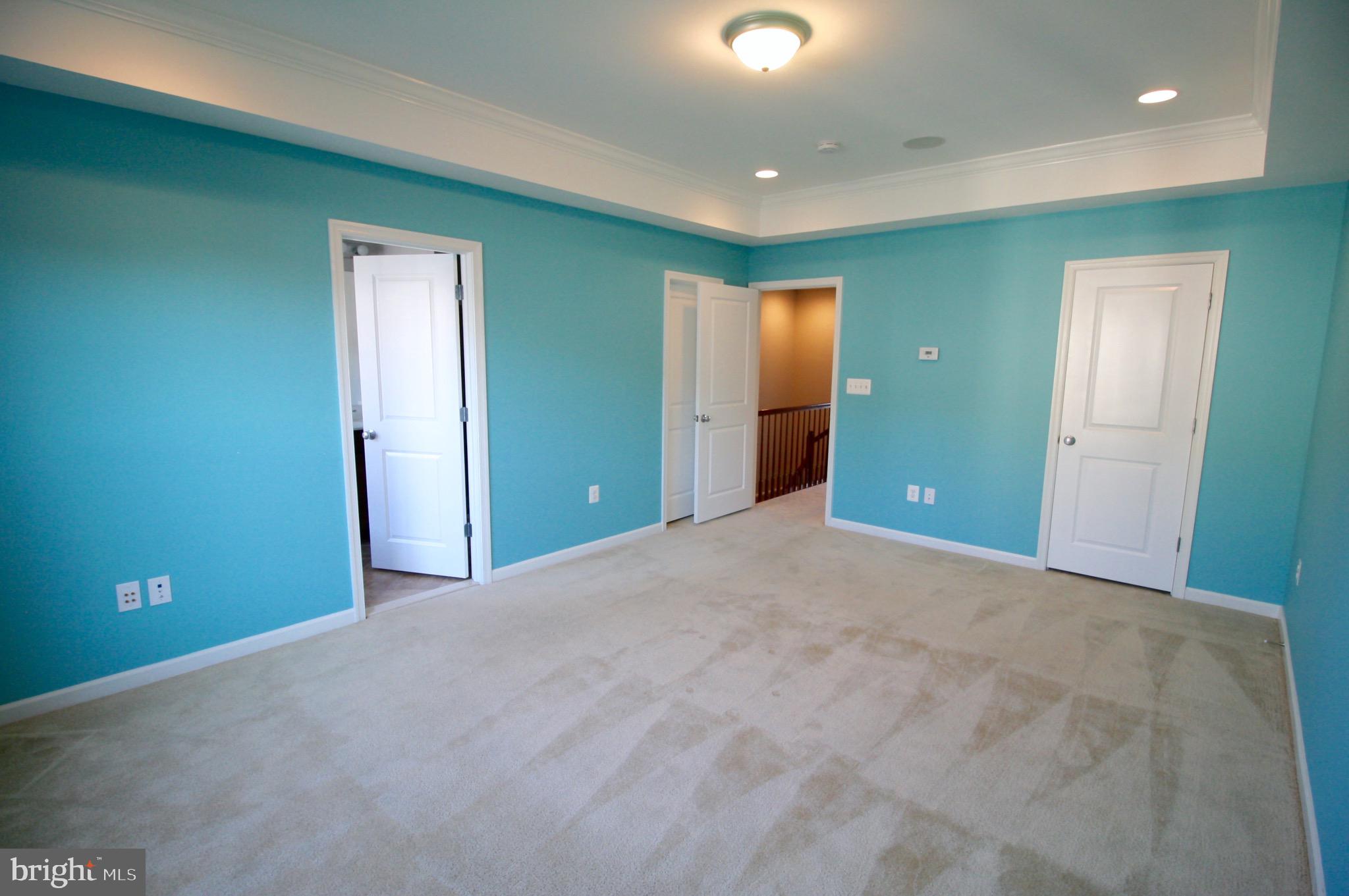 STRATSHIRE CROSSING - Residential Lease