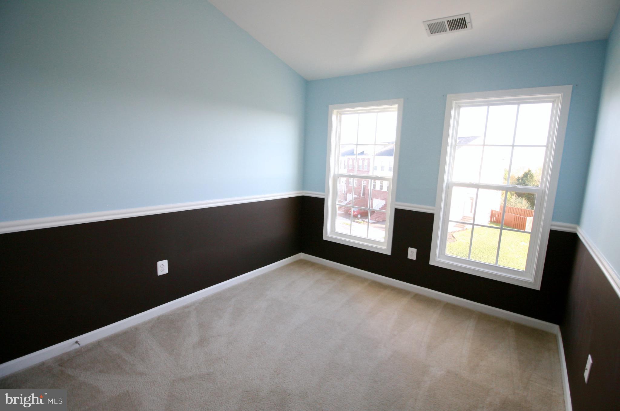 STRATSHIRE CROSSING - Residential Lease