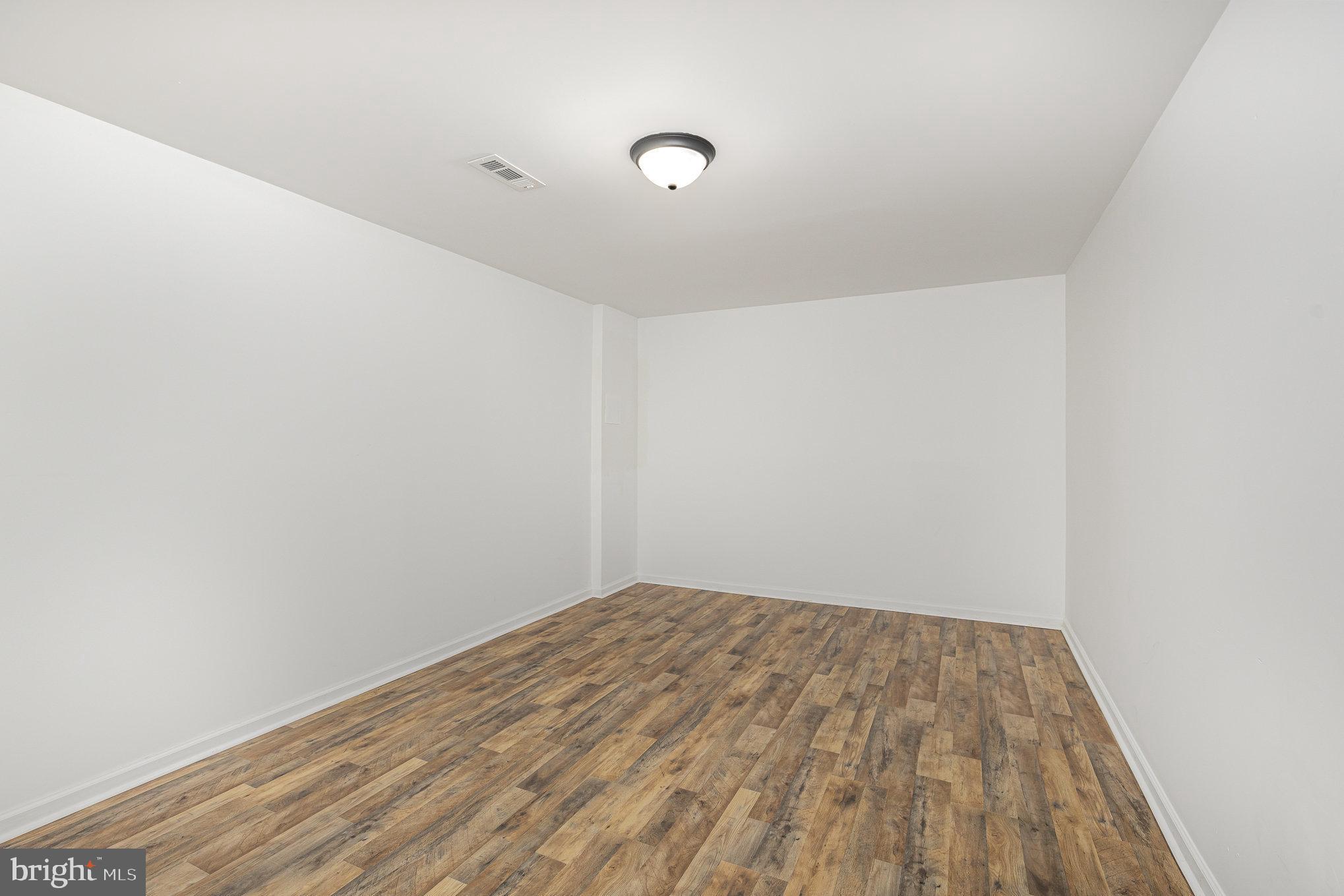 SPRING VALLEY - Residential