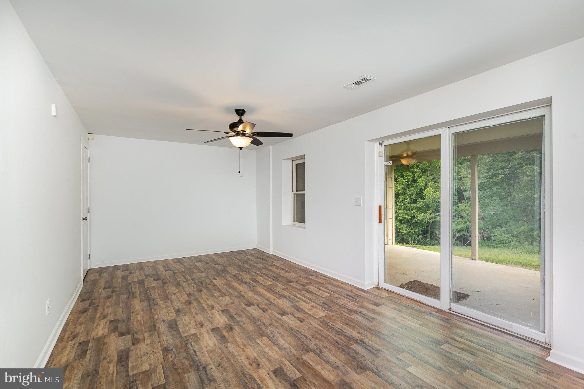 SPRING VALLEY - Residential