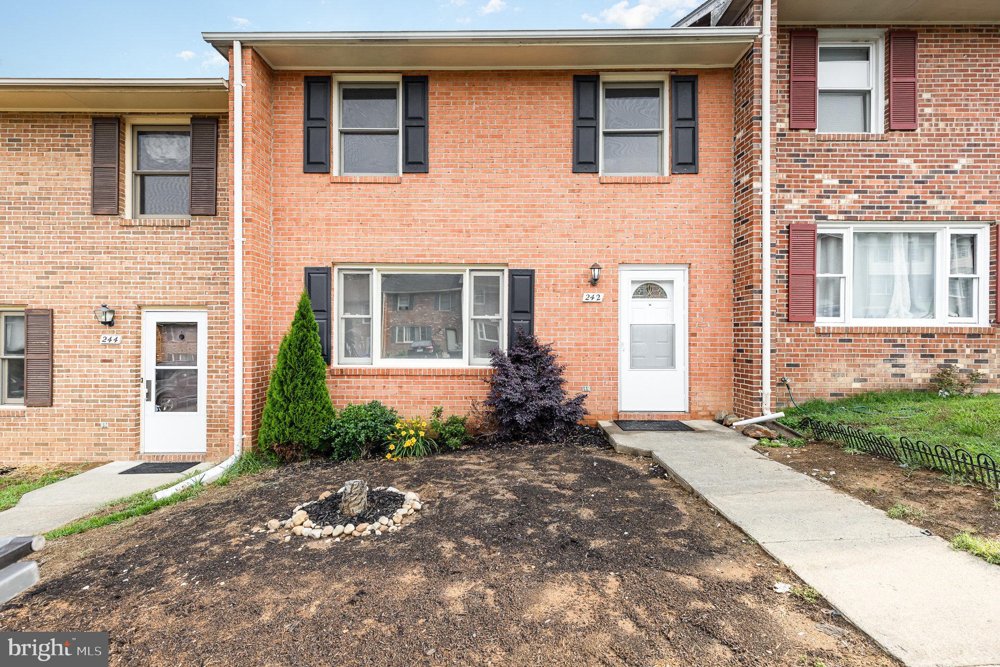 SPRING VALLEY - Residential