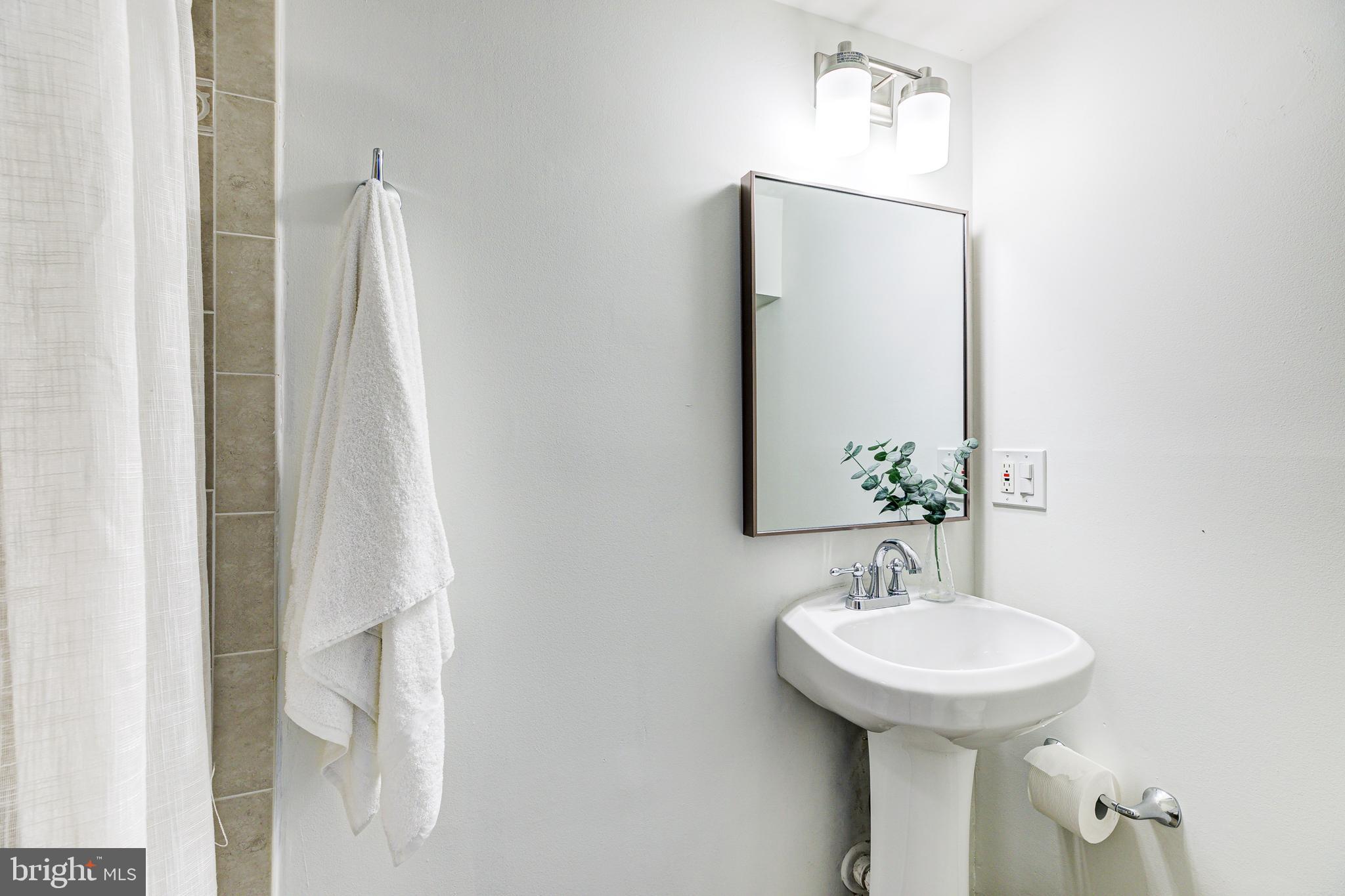 FOREST ESTATES - Residential