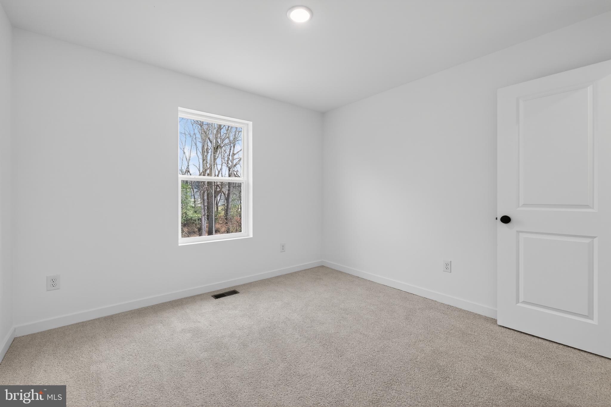 CAPTAINS WAY - Residential