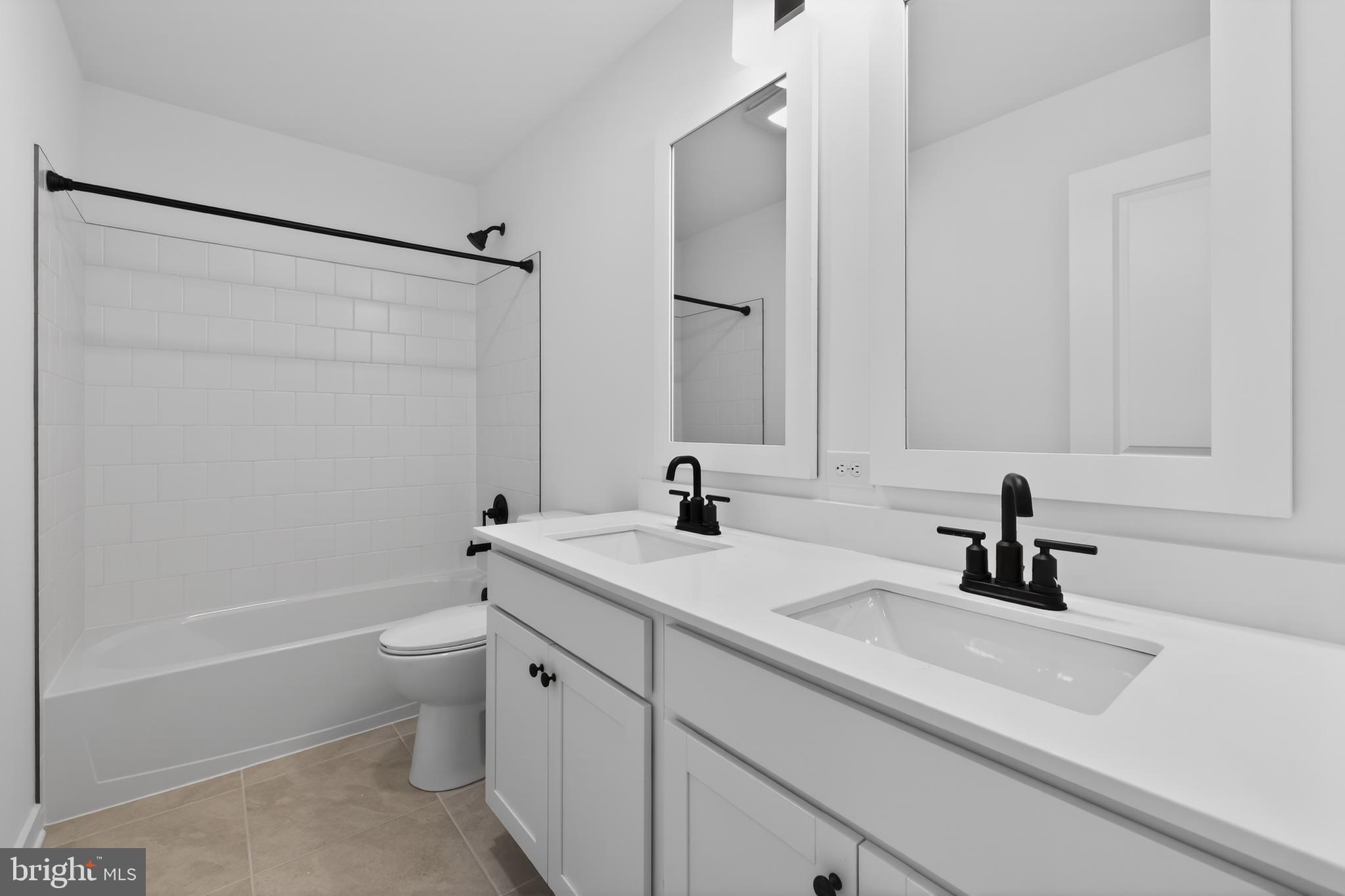 CAPTAINS WAY - Residential