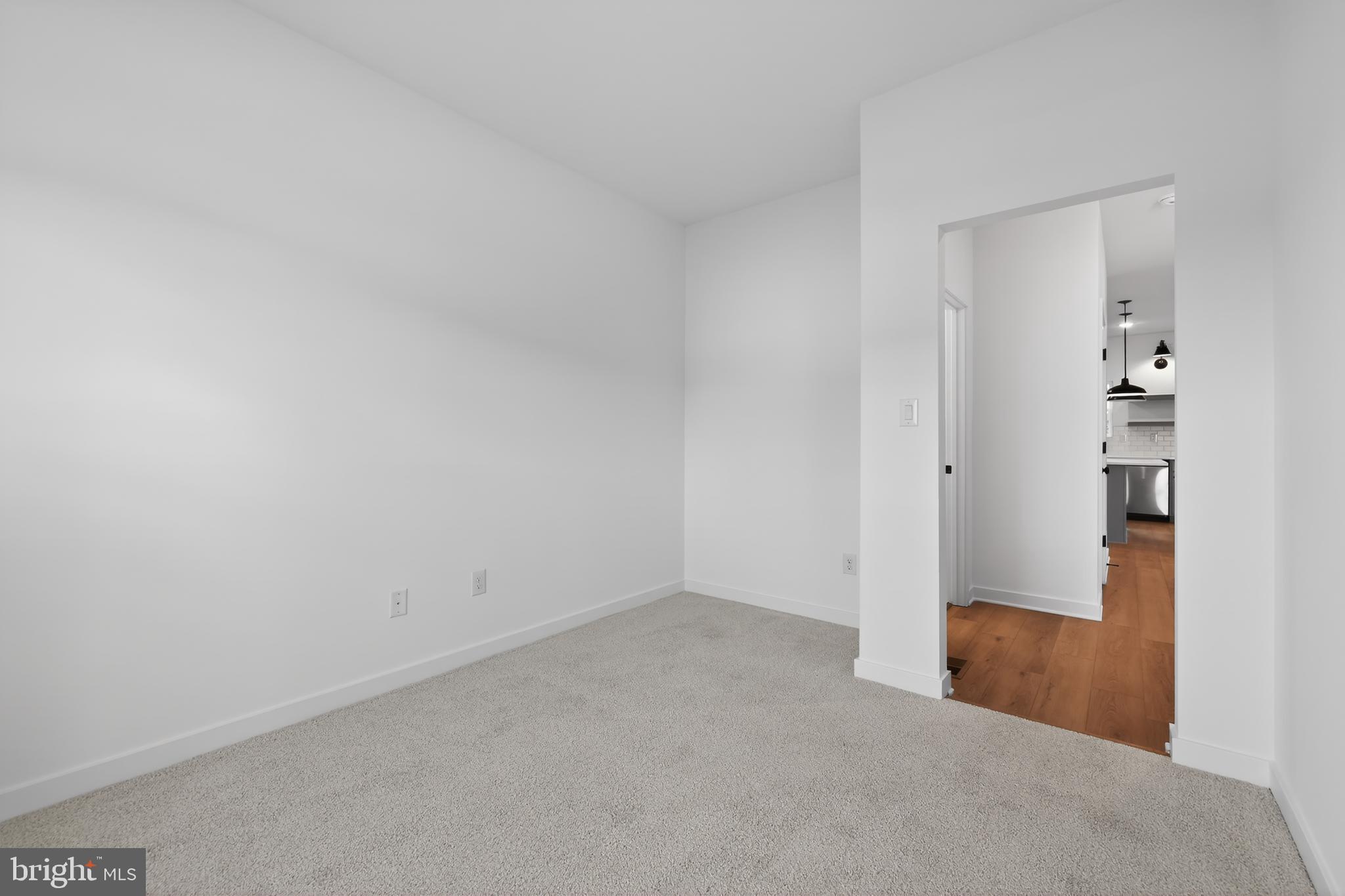 CAPTAINS WAY - Residential