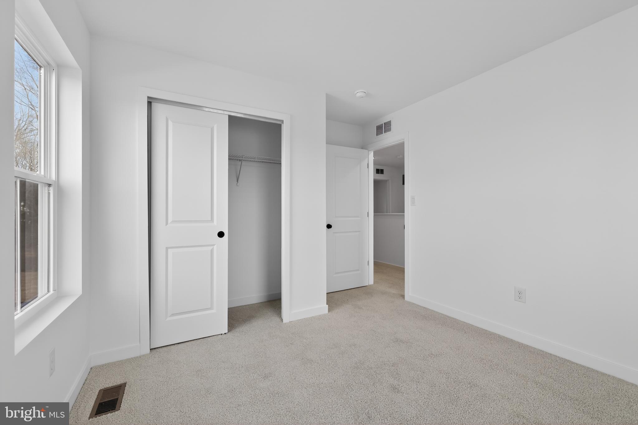 CAPTAINS WAY - Residential