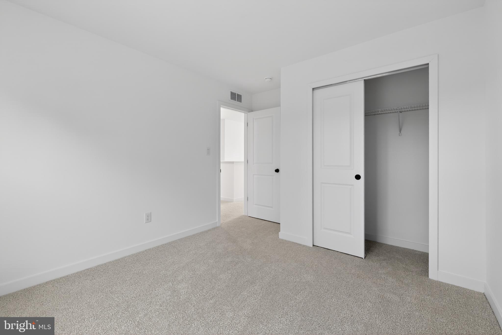 CAPTAINS WAY - Residential