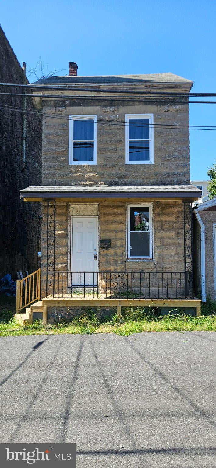 42 S PEAR STREET