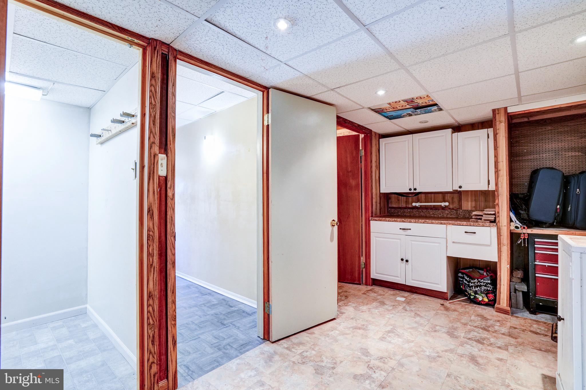 BEAVER RUN KNOLL - Residential