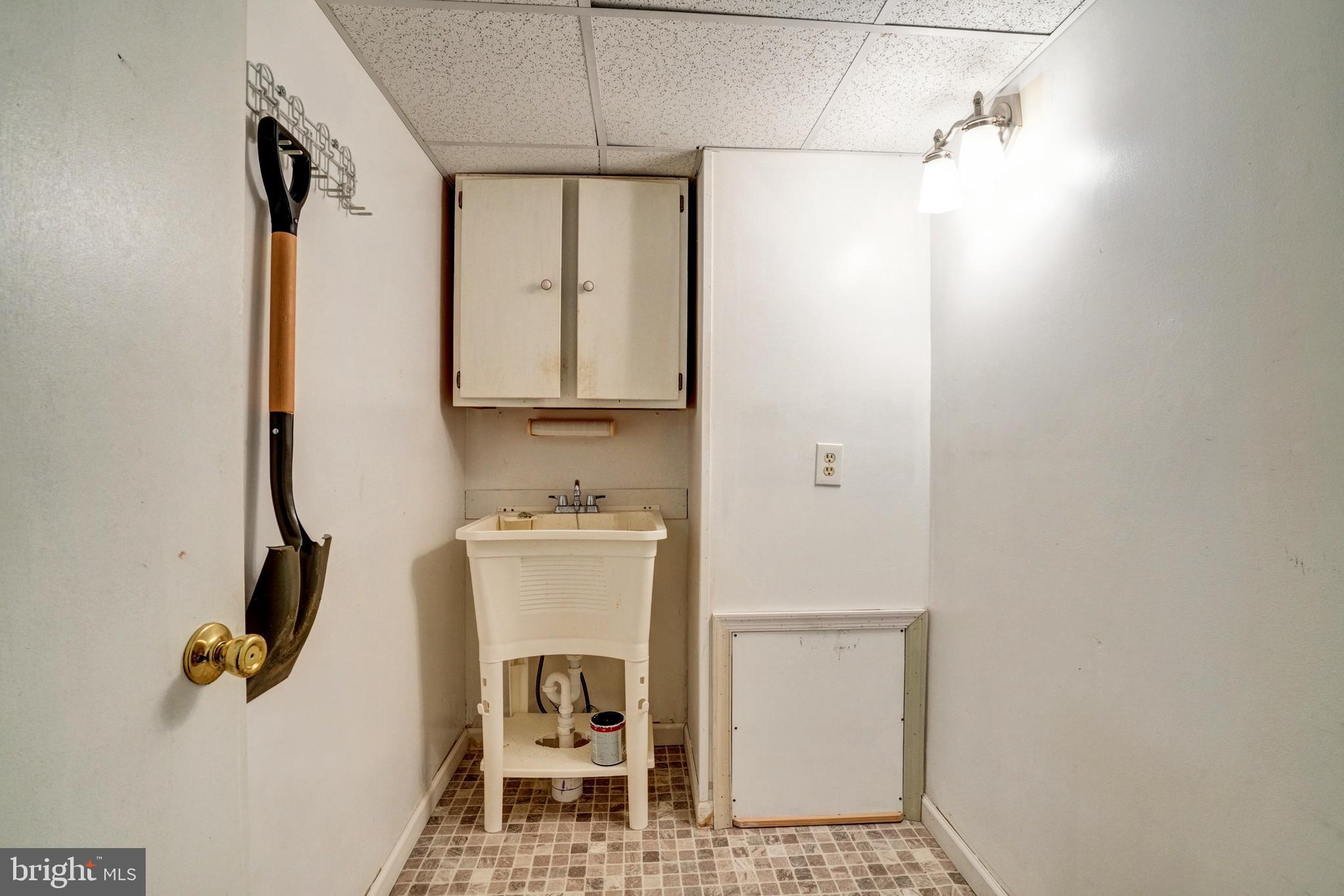 BEAVER RUN KNOLL - Residential