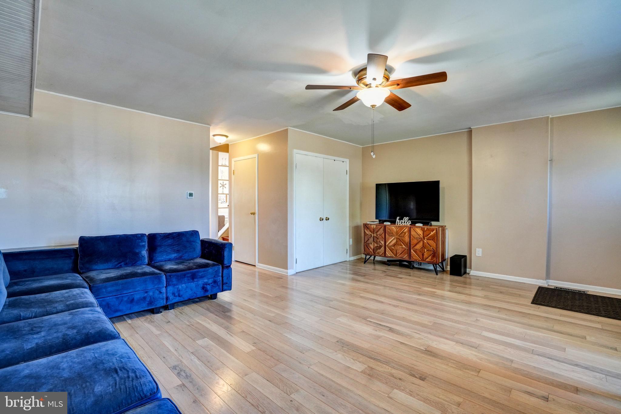 BEAVER RUN KNOLL - Residential